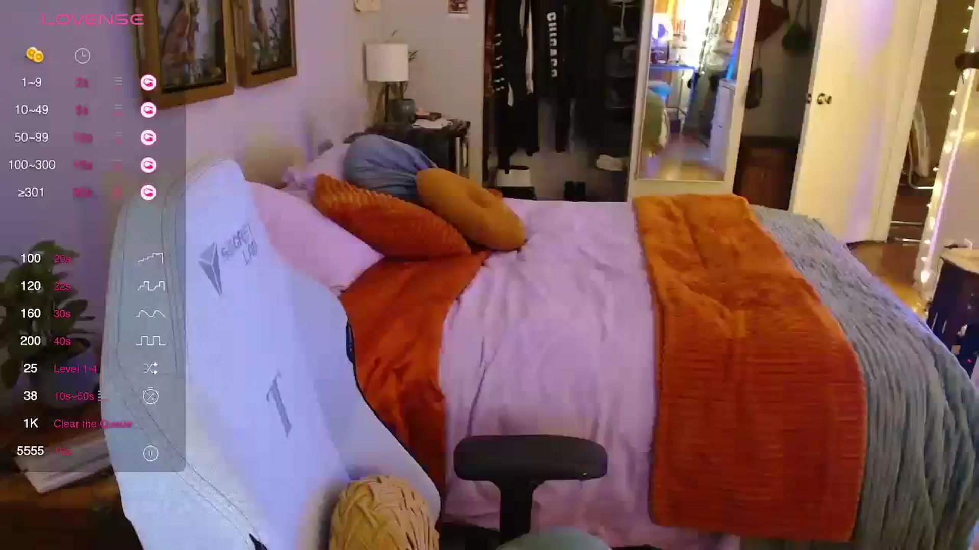 Gallery image thumbnail from Sweetestlilly's myfreecams stream on, 12/19/2023, 02:18 image 13 of 20