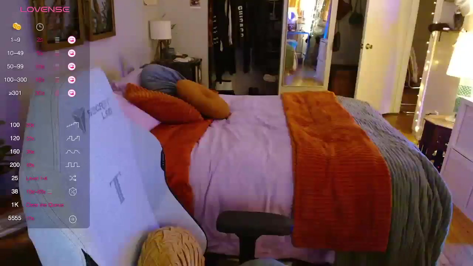 Gallery image thumbnail from Sweetestlilly's myfreecams stream on, 12/19/2023, 02:18 image 6 of 20