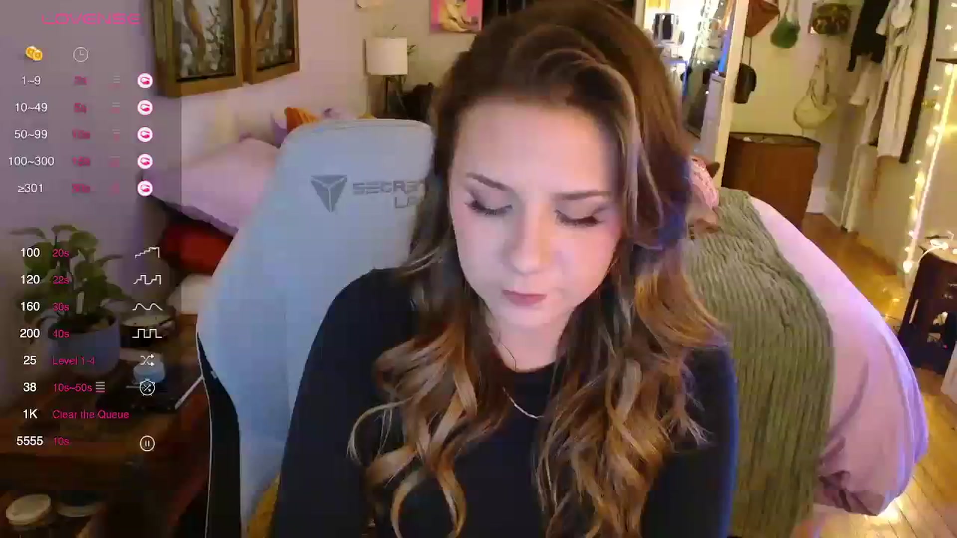 Gallery image thumbnail from Sweetestlilly's myfreecams stream on, 12/28/2023, 03:14 image 18 of 20