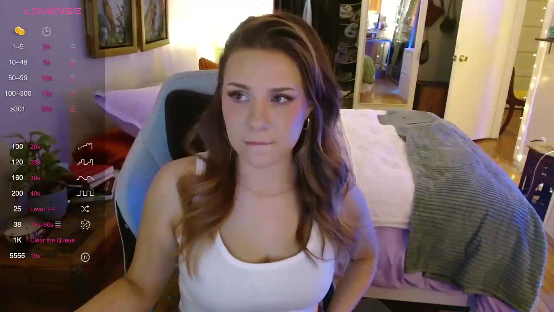 Gallery image thumbnail from Sweetestlilly's myfreecams stream on, 01/03/2024, 02:36 image 17 of 20