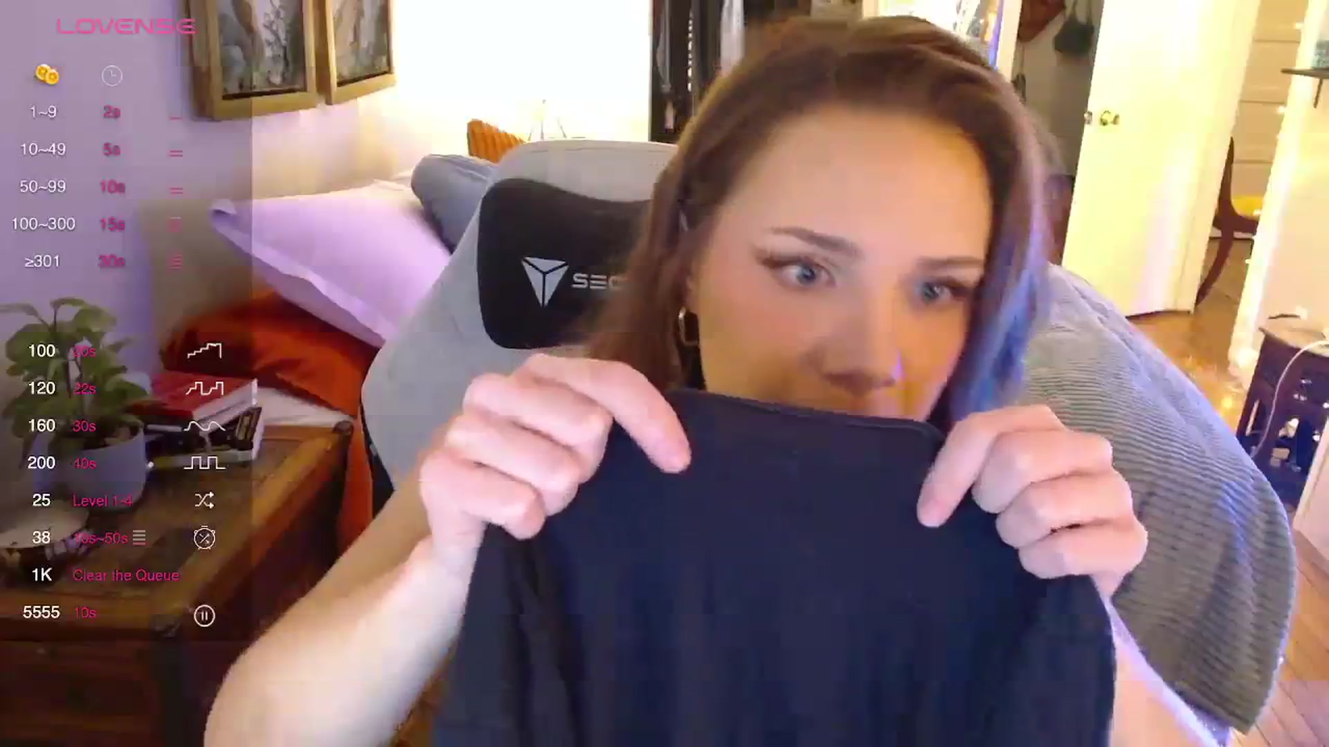 Gallery image thumbnail from Sweetestlilly's myfreecams stream on, 01/03/2024, 02:36 image 7 of 20