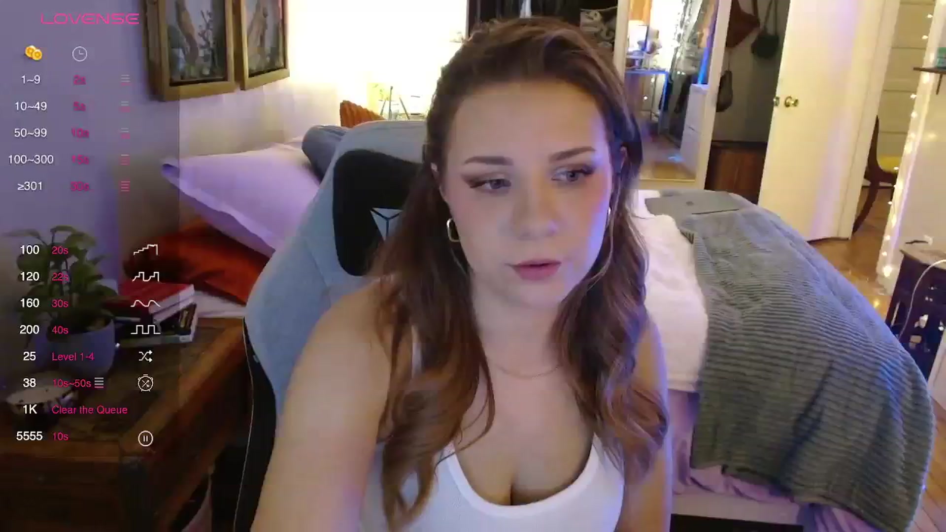 Gallery image thumbnail from Sweetestlilly's myfreecams stream on, 01/03/2024, 02:36 image 13 of 20