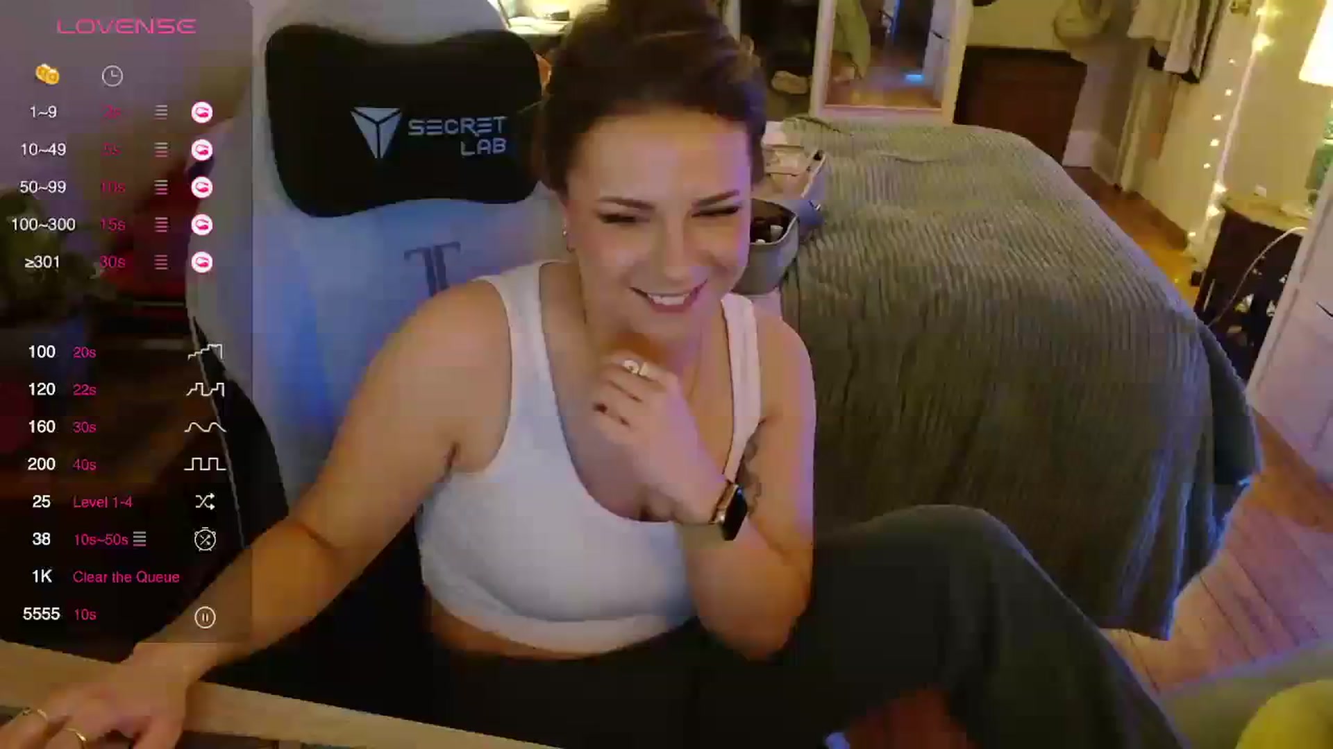 Gallery image thumbnail from Sweetestlilly's myfreecams stream on, 01/22/2024, 03:37 image 10 of 20