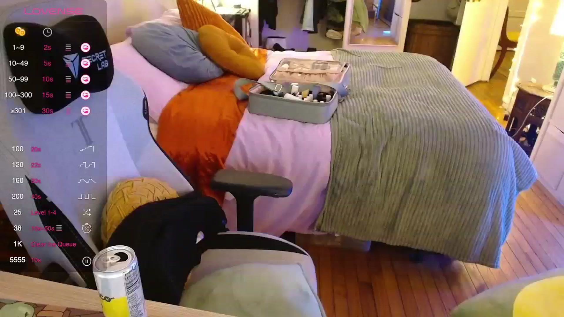Gallery image thumbnail from Sweetestlilly's myfreecams stream on, 01/22/2024, 03:37 image 14 of 20