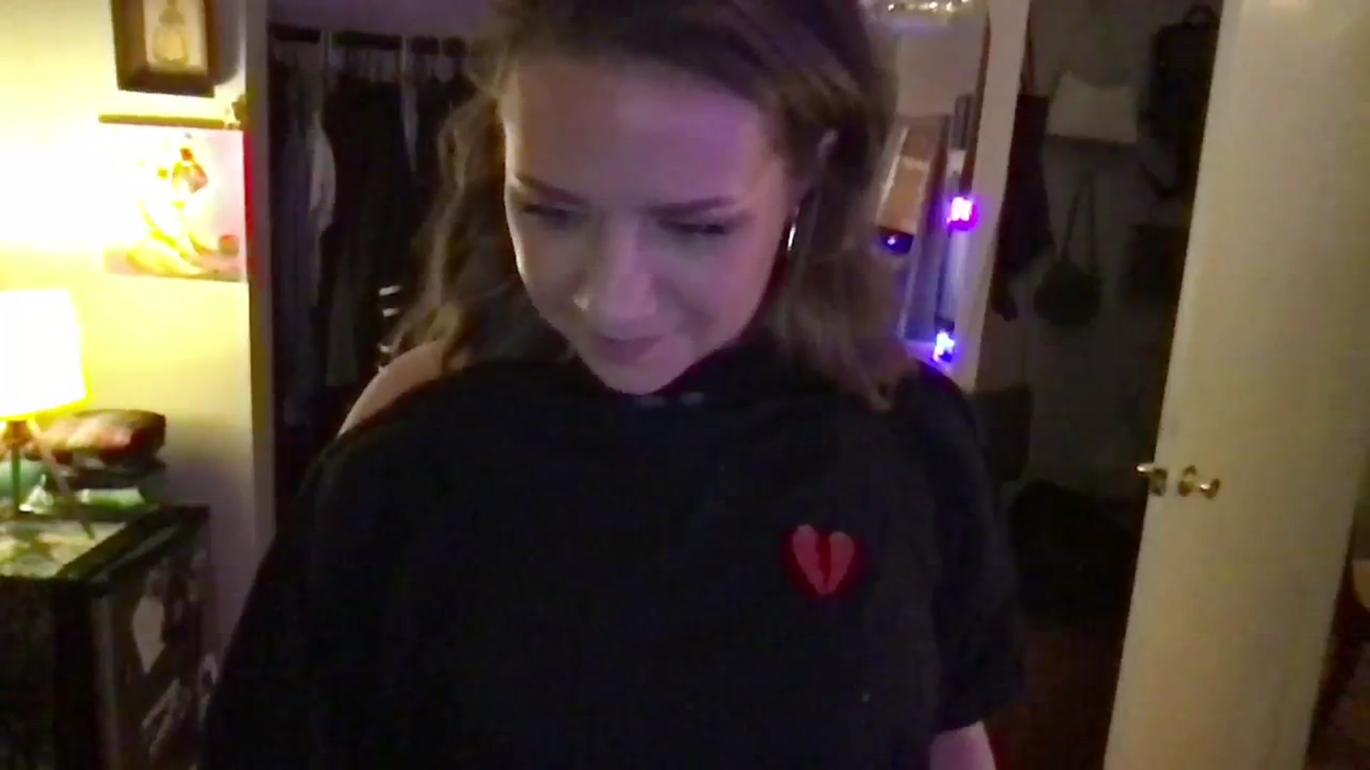 Gallery image thumbnail from Sweetestlilly's myfreecams stream on, 02/02/2024, 02:56 image 5 of 20
