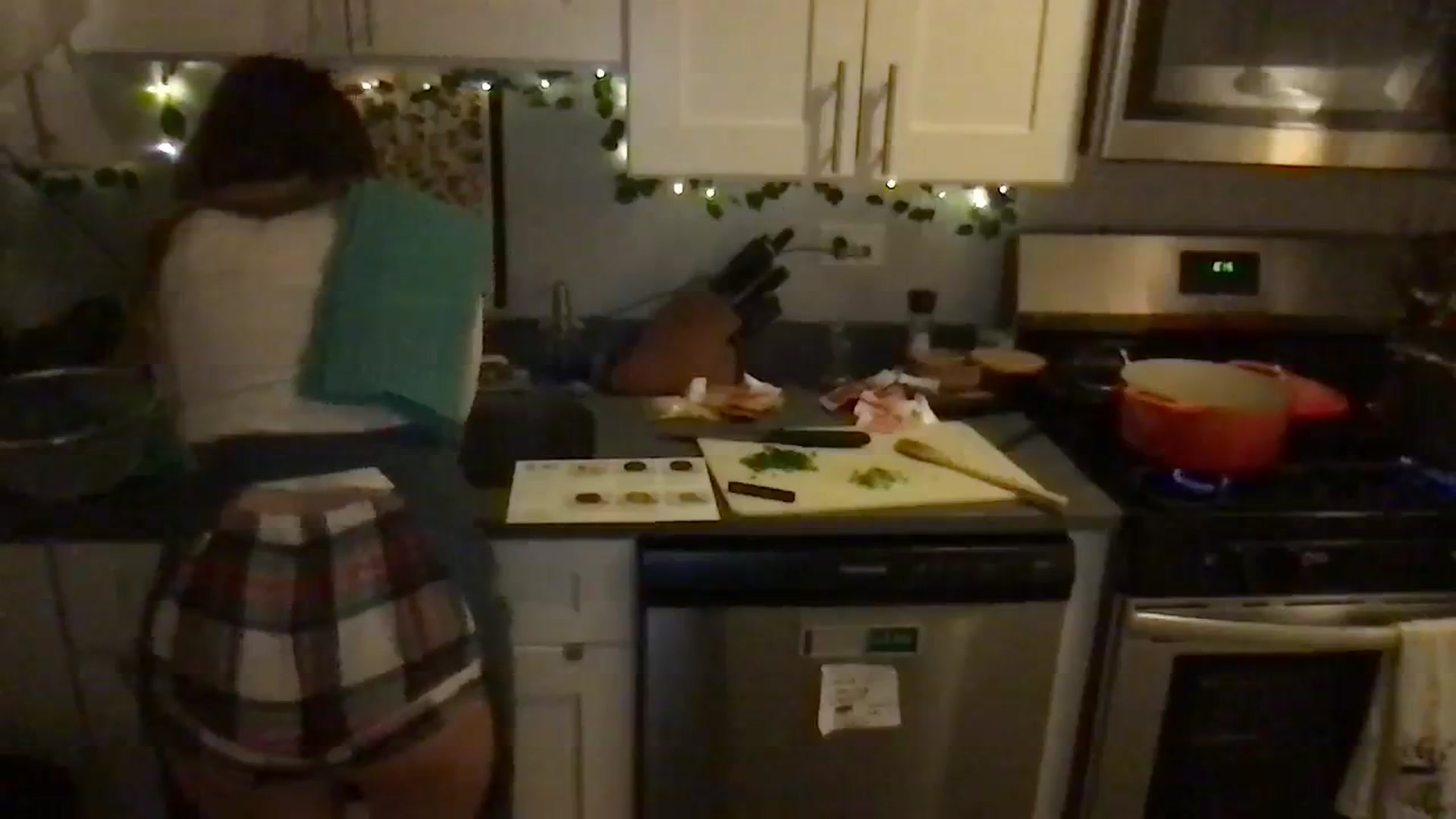 Gallery image thumbnail from Sweetestlilly's myfreecams stream on, 02/11/2024, 04:45 image 3 of 20