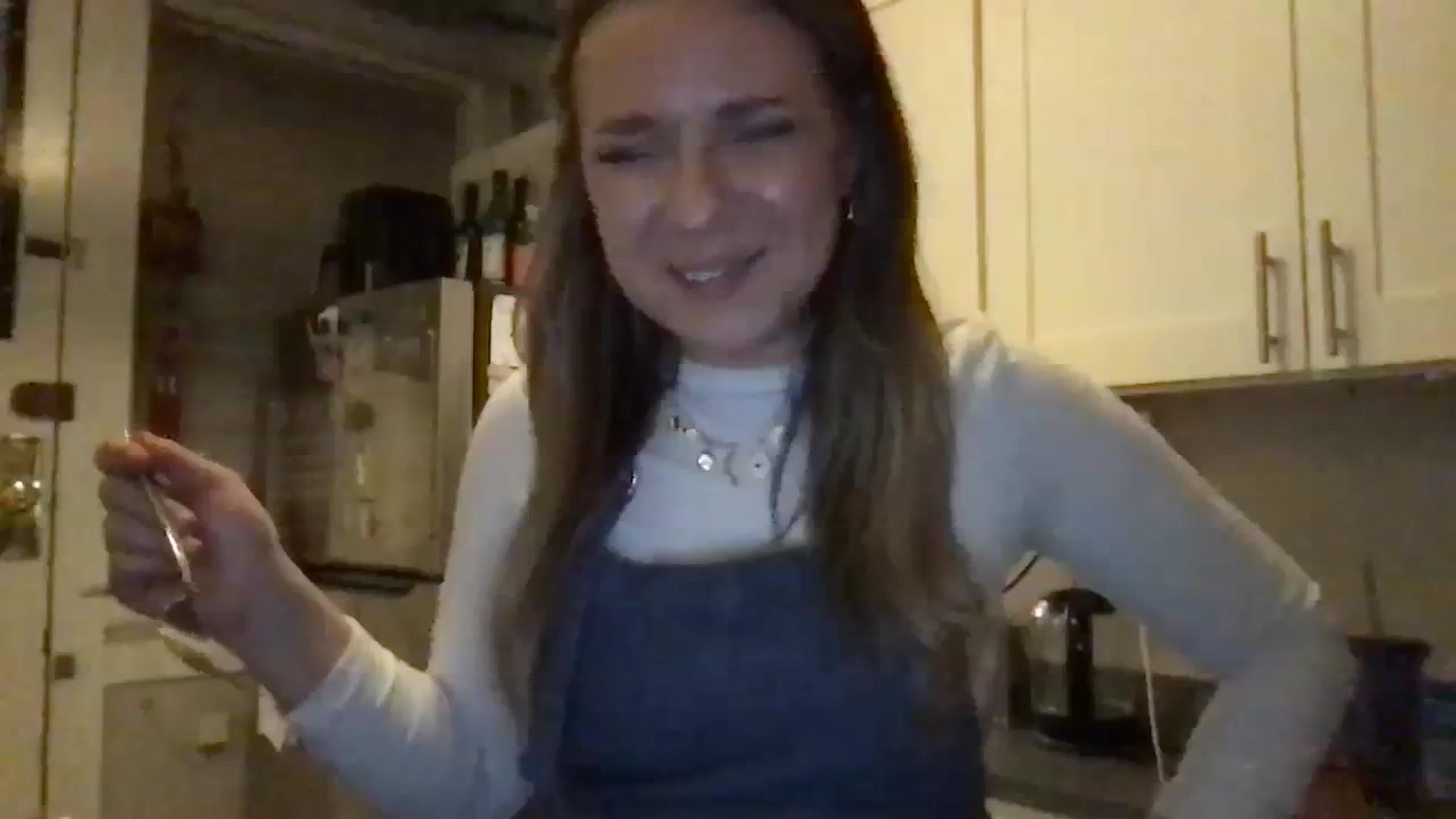Gallery image thumbnail from Sweetestlilly's myfreecams stream on, 02/11/2024, 04:45 image 8 of 20