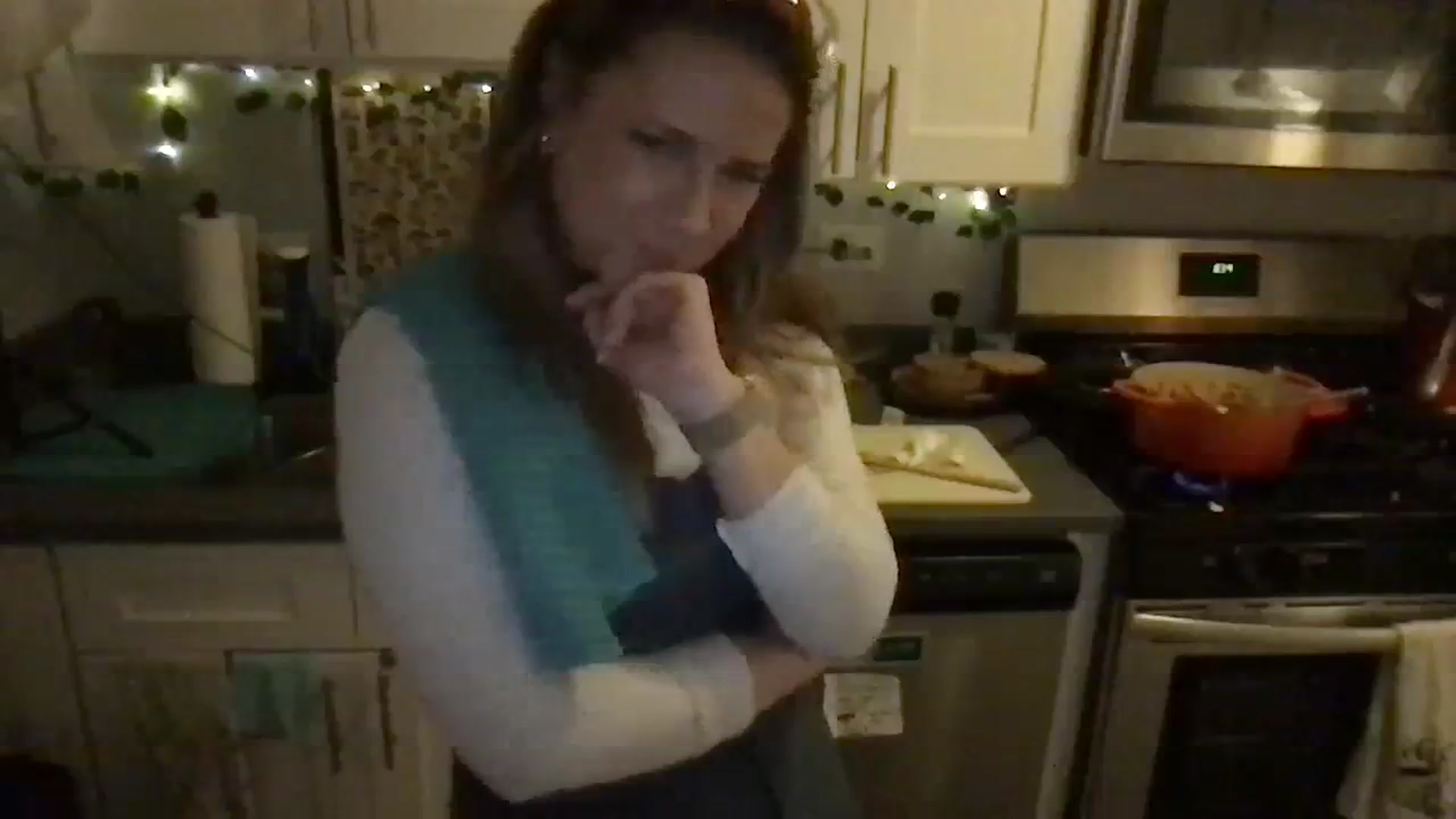 Gallery image thumbnail from Sweetestlilly's myfreecams stream on, 02/11/2024, 04:45 image 6 of 20