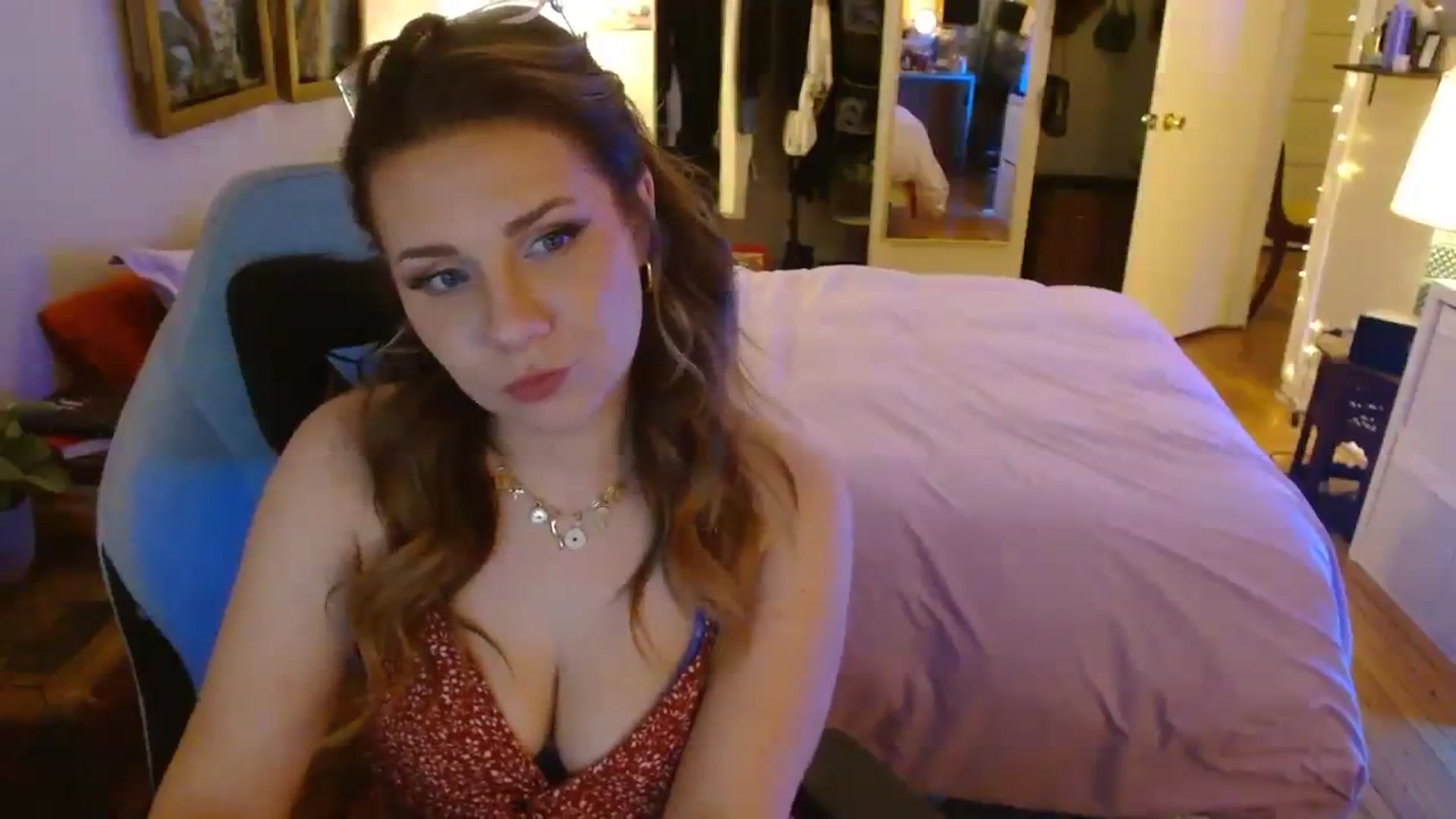 Gallery image thumbnail from Sweetestlilly's myfreecams stream on, 02/14/2024, 02:20 image 20 of 20