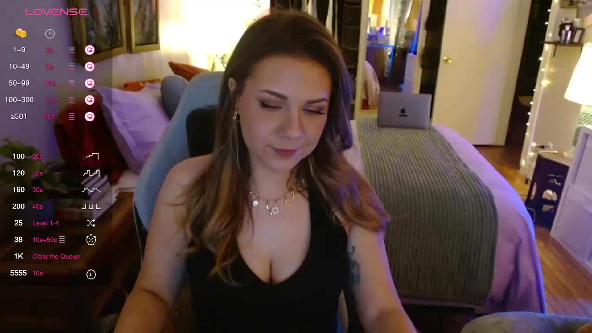 Gallery image thumbnail from Sweetestlilly's myfreecams stream on, 02/19/2024, 03:42 image 13 of 20