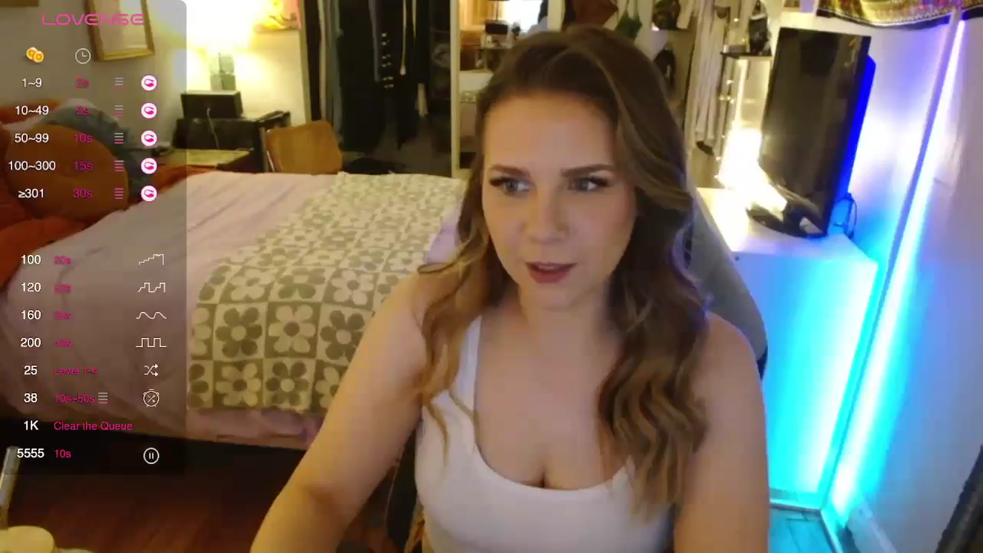 Gallery image thumbnail from Sweetestlilly's myfreecams stream on, 03/26/2024, 02:30 image 6 of 20