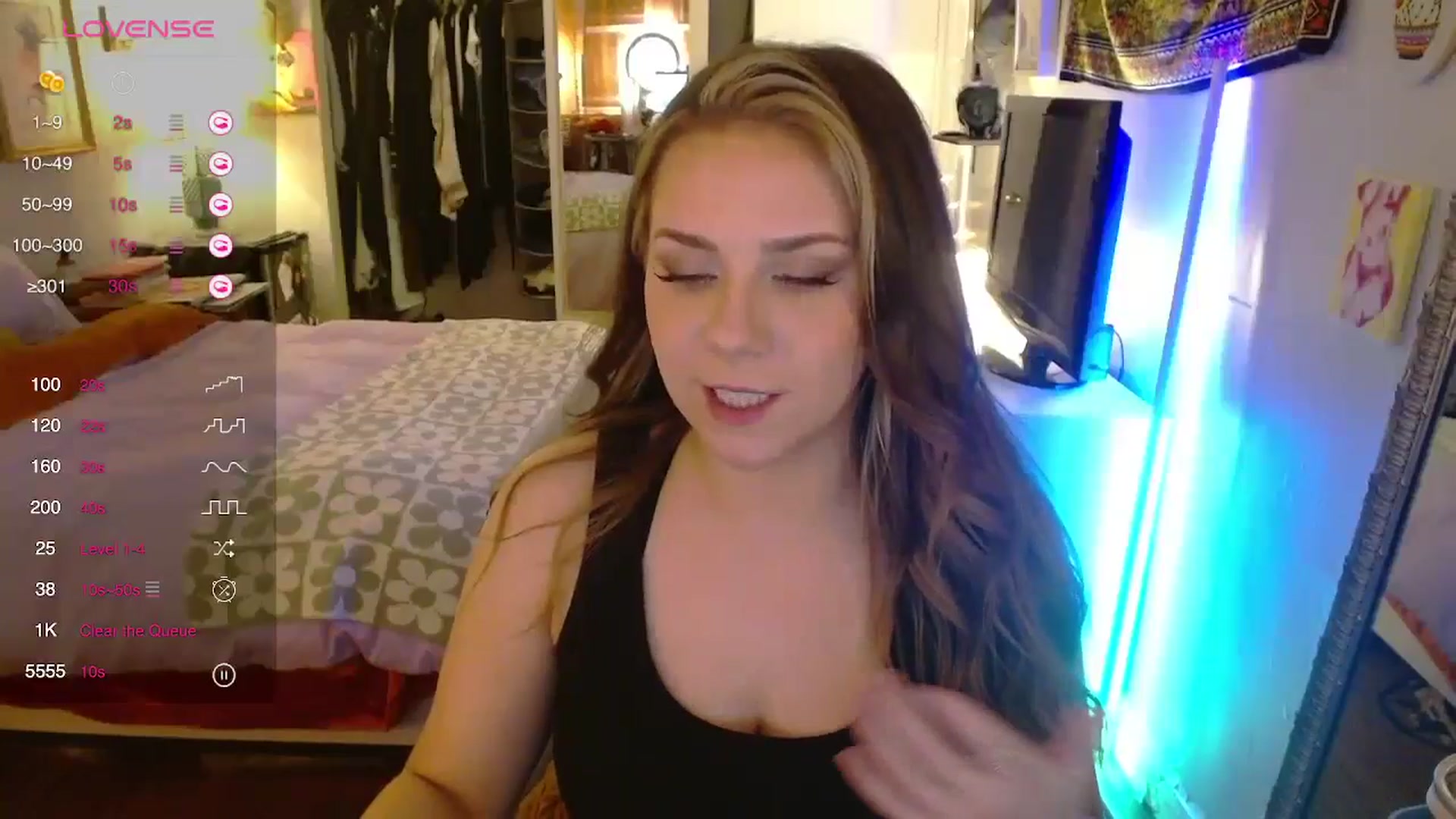 Gallery image thumbnail from Sweetestlilly's myfreecams stream on, 04/24/2024, 02:05 image 4 of 20