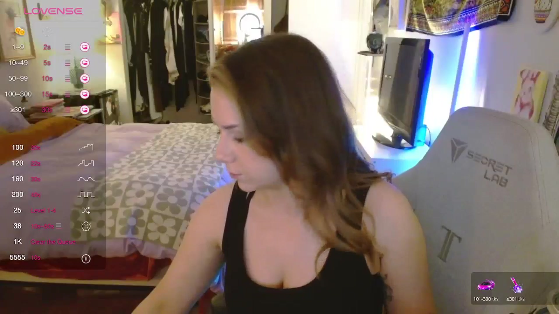 Gallery image thumbnail from Sweetestlilly's myfreecams stream on, 04/24/2024, 02:05 image 13 of 20
