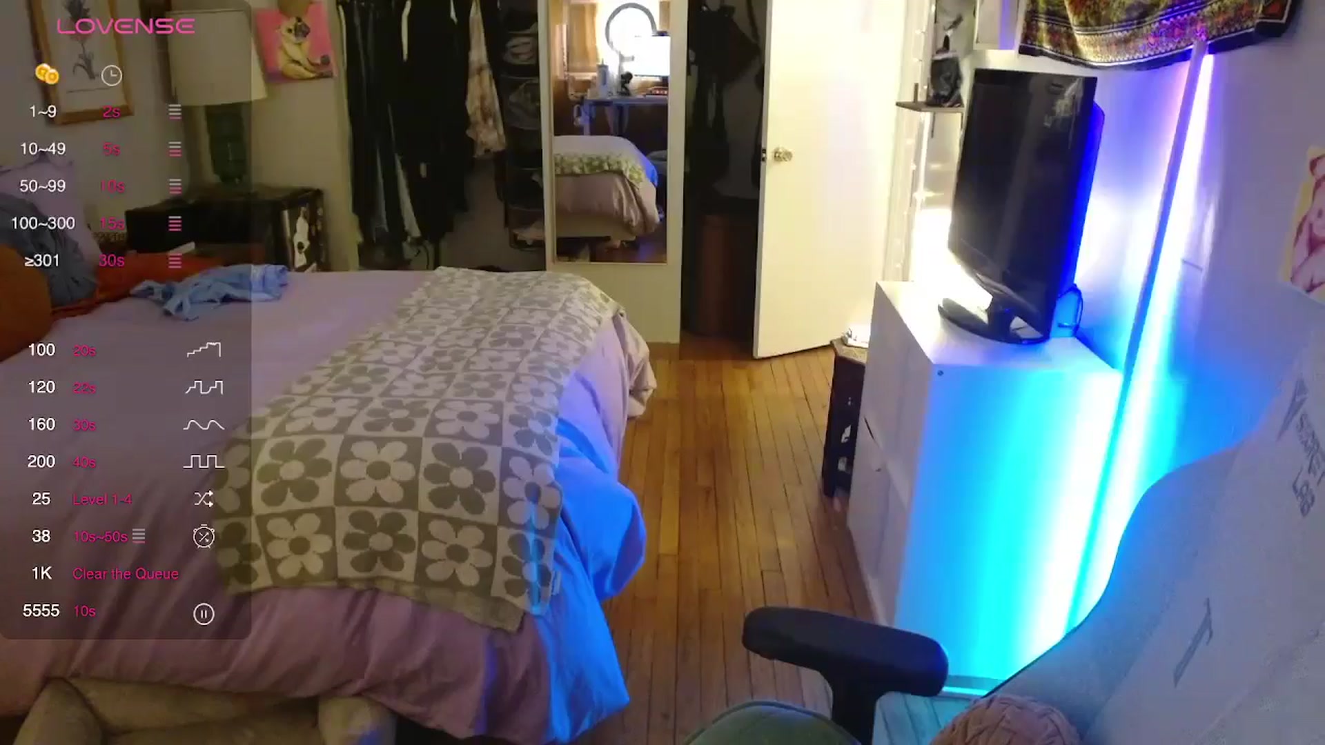 Gallery image thumbnail from Sweetestlilly's myfreecams stream on, 05/05/2024, 01:33 image 11 of 20