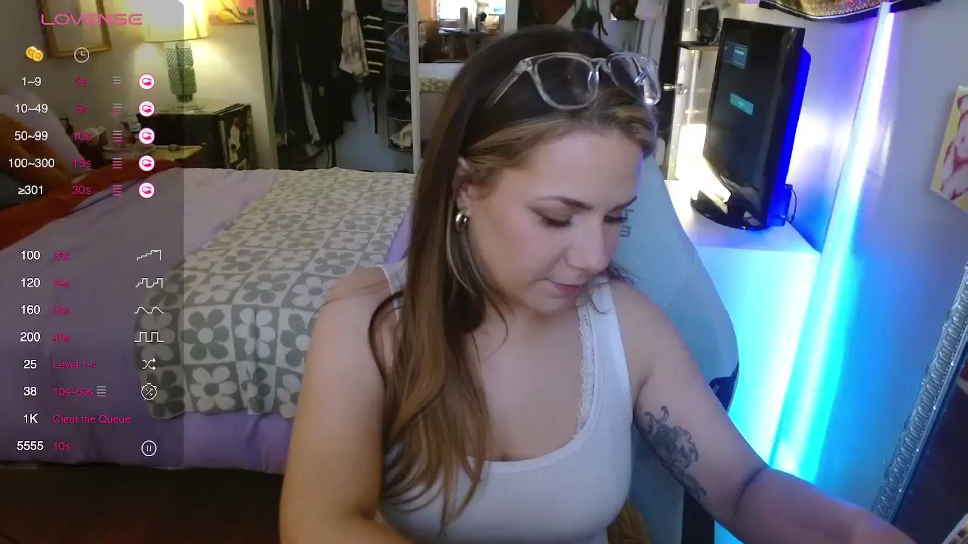 Gallery image thumbnail from Sweetestlilly's myfreecams stream on, 05/09/2024, 02:26 image 5 of 20