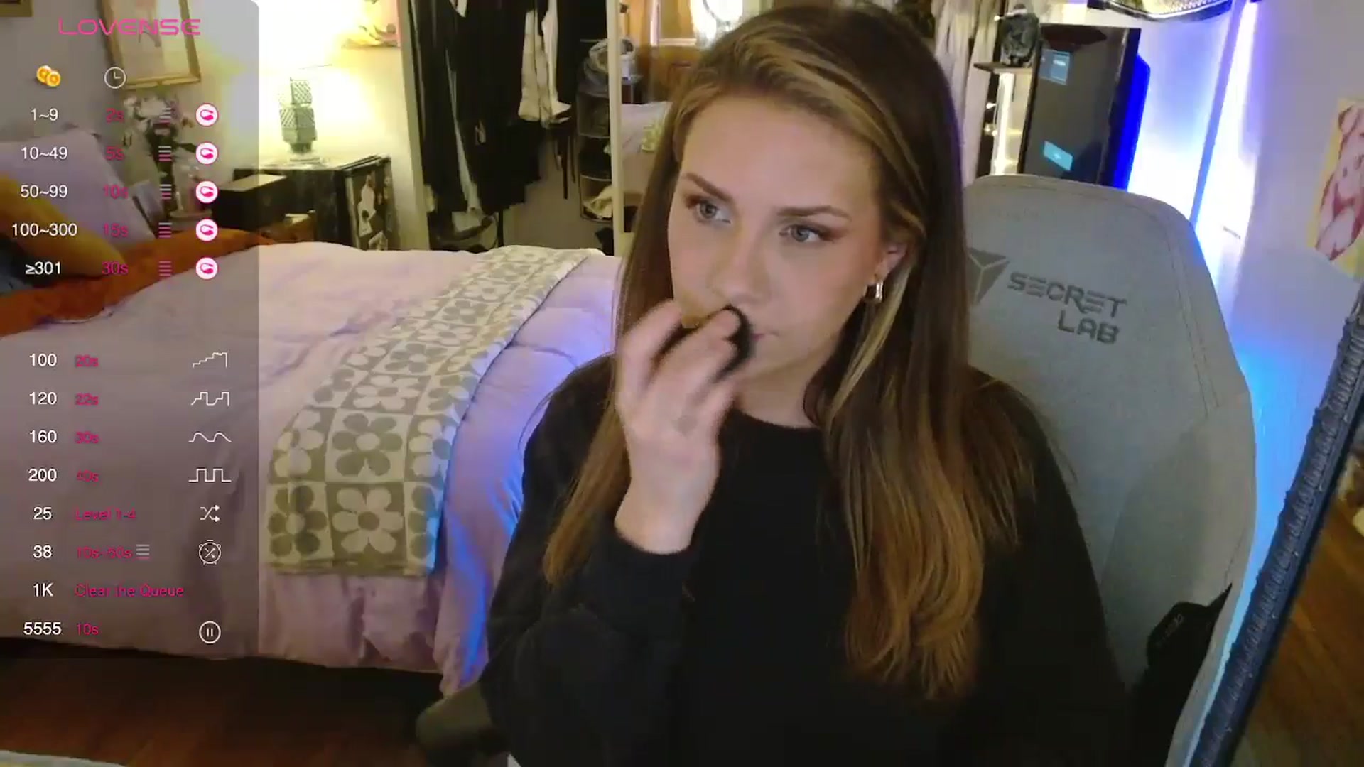 Gallery image thumbnail from Sweetestlilly's myfreecams stream on, 05/15/2024, 03:34 image 5 of 20