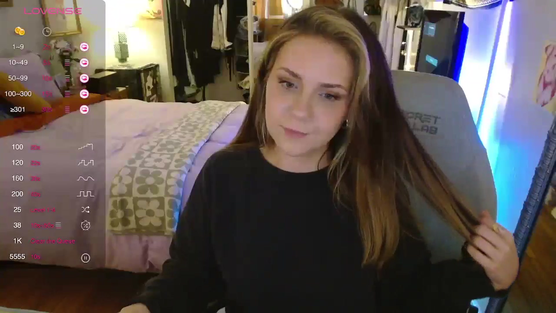 Gallery image thumbnail from Sweetestlilly's myfreecams stream on, 05/15/2024, 03:34 image 10 of 20