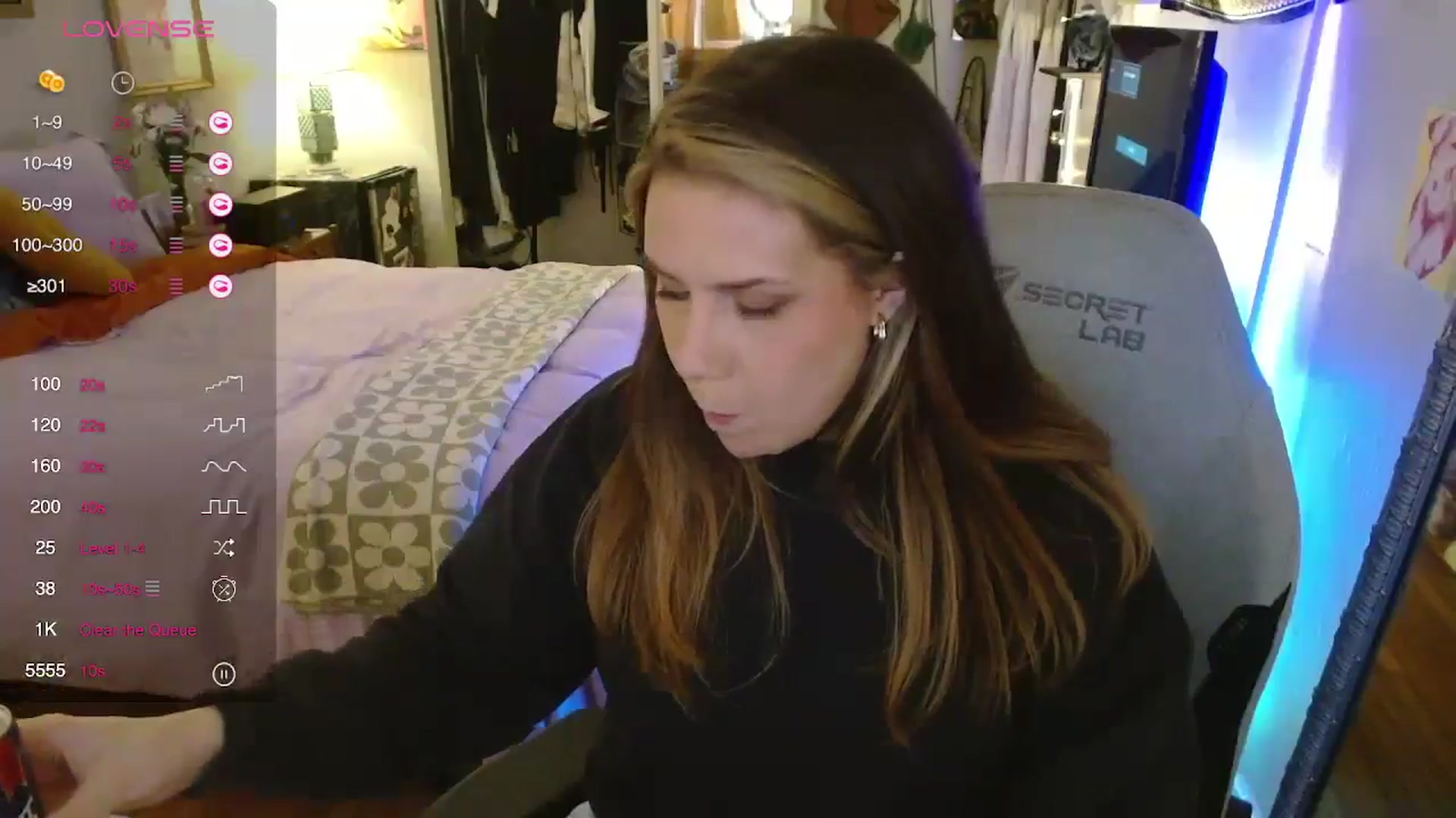 Gallery image thumbnail from Sweetestlilly's myfreecams stream on, 05/15/2024, 03:34 image 11 of 20