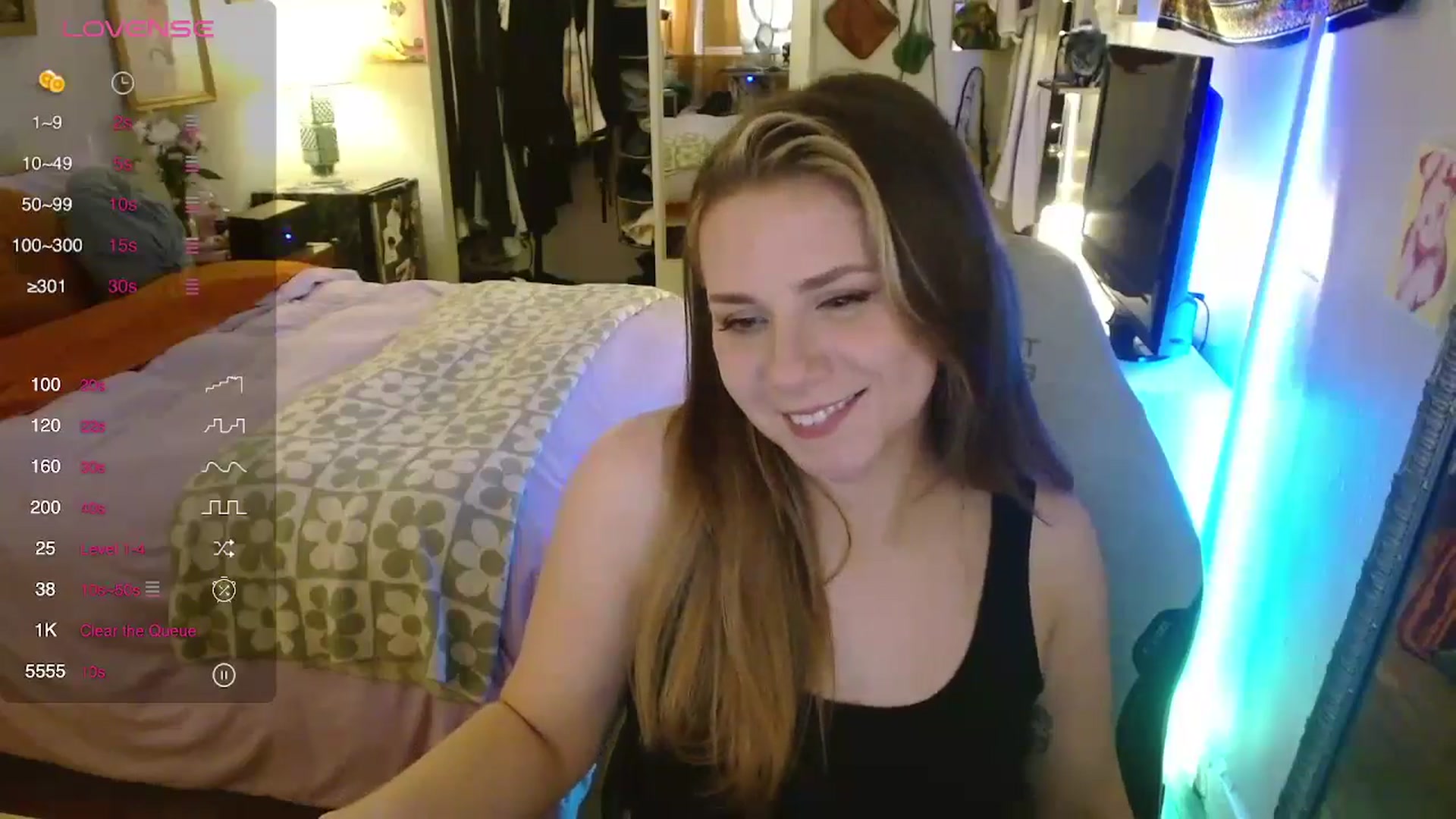 Gallery image thumbnail from Sweetestlilly's myfreecams stream on, 05/17/2024, 03:30 image 18 of 20