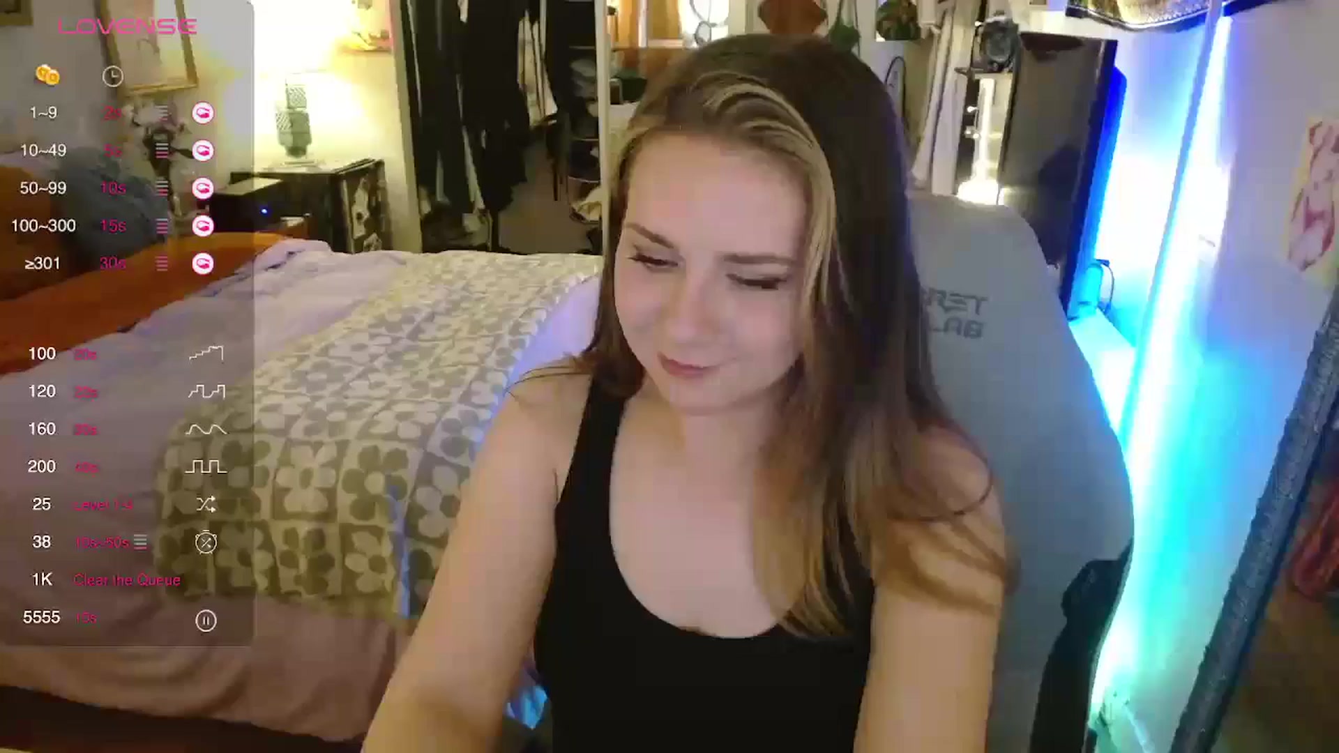 Gallery image thumbnail from Sweetestlilly's myfreecams stream on, 05/17/2024, 03:30 image 14 of 20