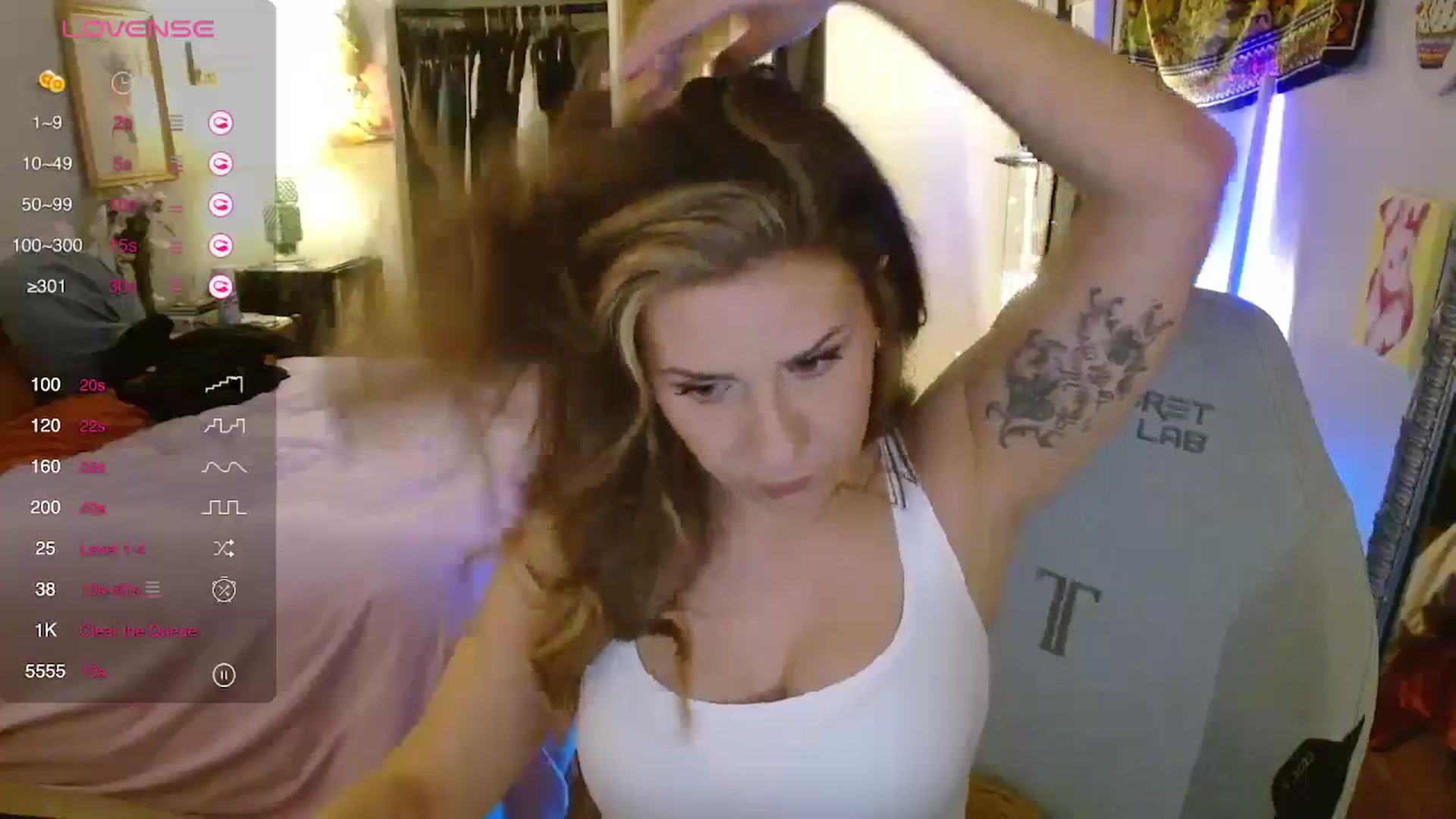 Gallery image thumbnail from Sweetestlilly's myfreecams stream on, 05/21/2024, 02:04 image 12 of 20