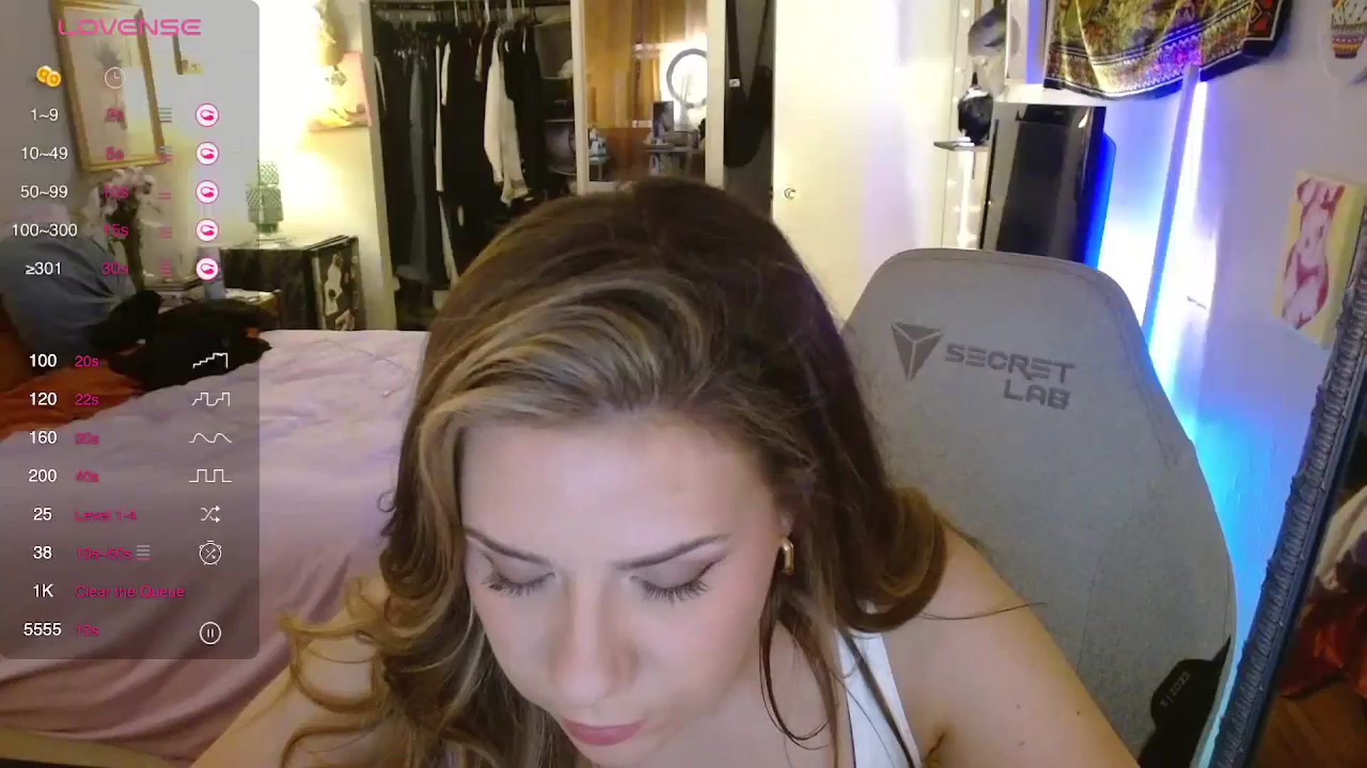 Gallery image thumbnail from Sweetestlilly's myfreecams stream on, 05/21/2024, 02:04 image 17 of 20