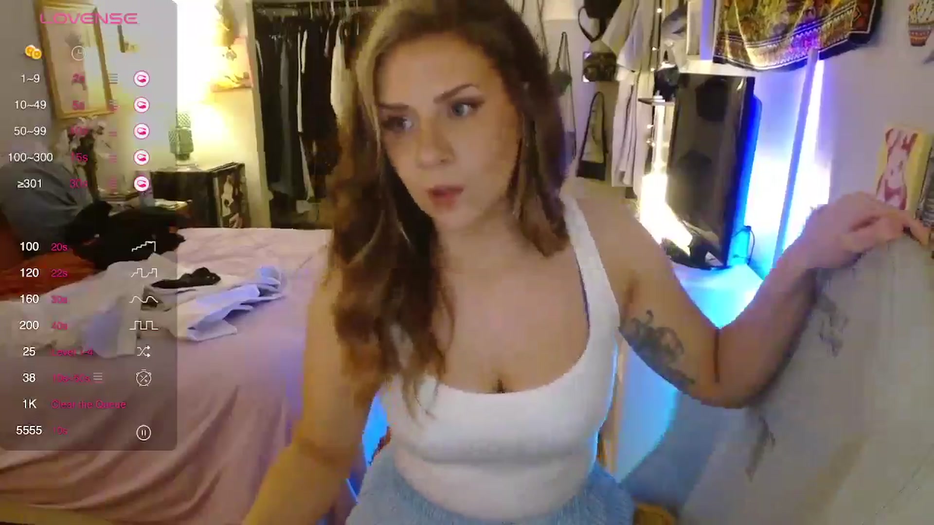Gallery image thumbnail from Sweetestlilly's myfreecams stream on, 05/21/2024, 03:08 image 13 of 20