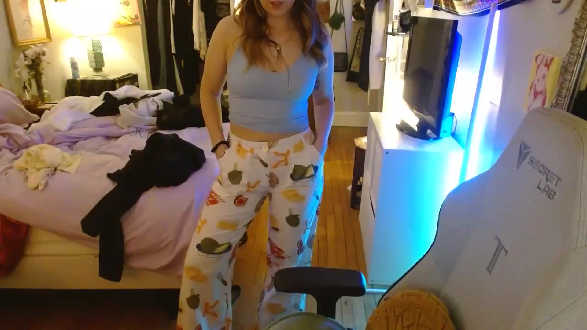 Gallery image thumbnail from Sweetestlilly's myfreecams stream on, 05/24/2024, 01:54 image 20 of 20