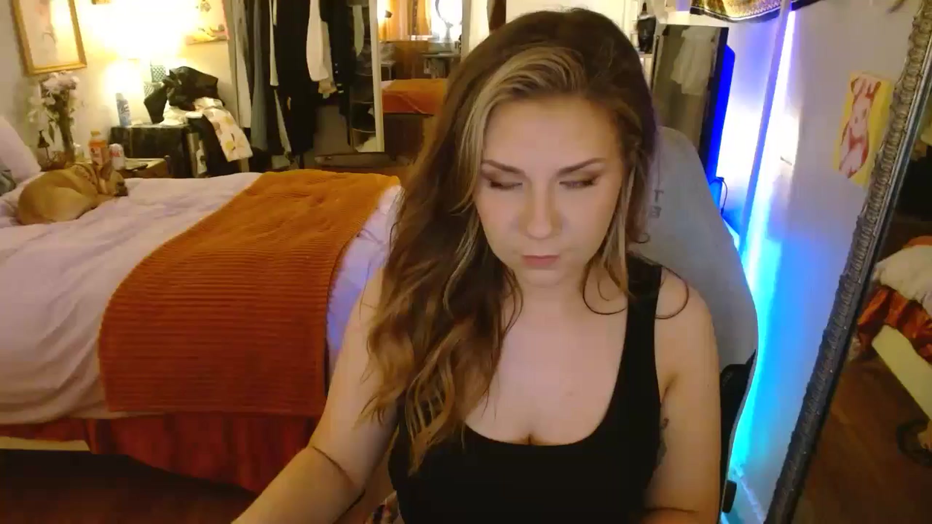 Gallery image thumbnail from Sweetestlilly's myfreecams stream on, 05/25/2024, 02:59 image 11 of 20