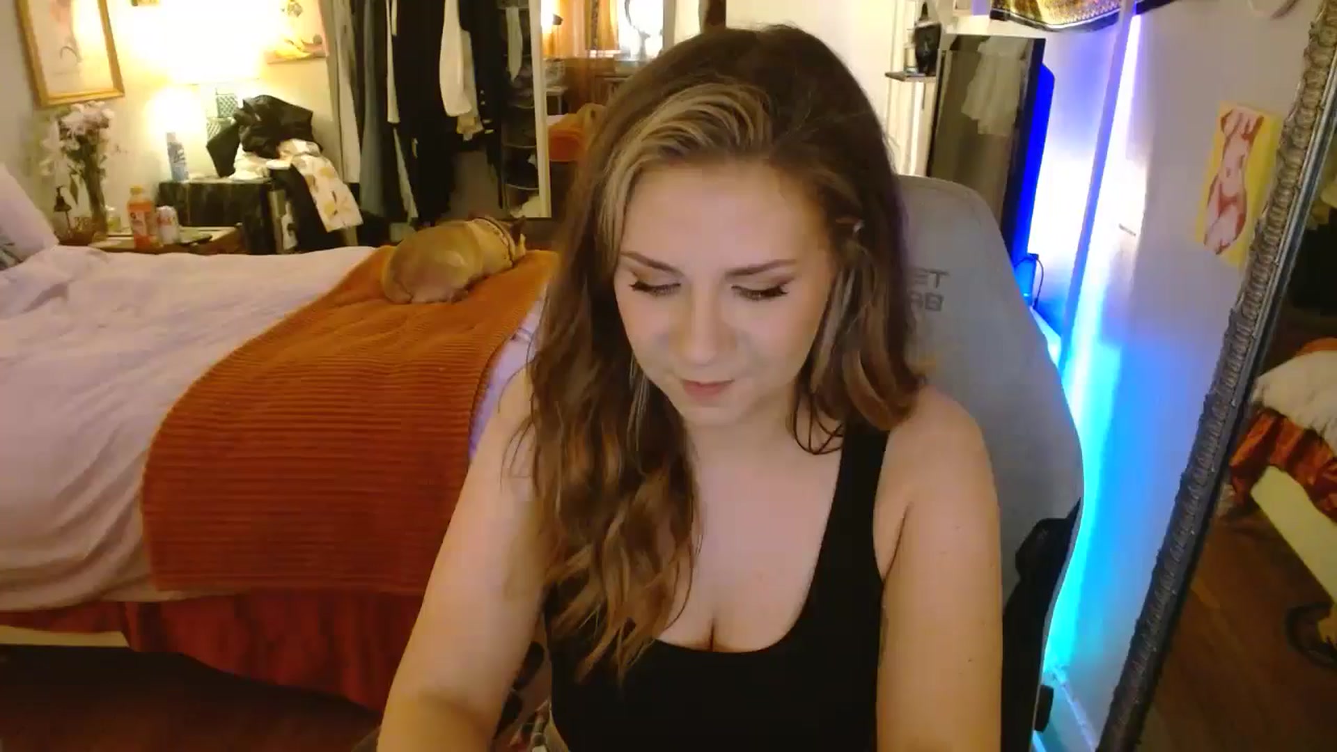 Gallery image thumbnail from Sweetestlilly's myfreecams stream on, 05/25/2024, 02:59 image 1 of 20