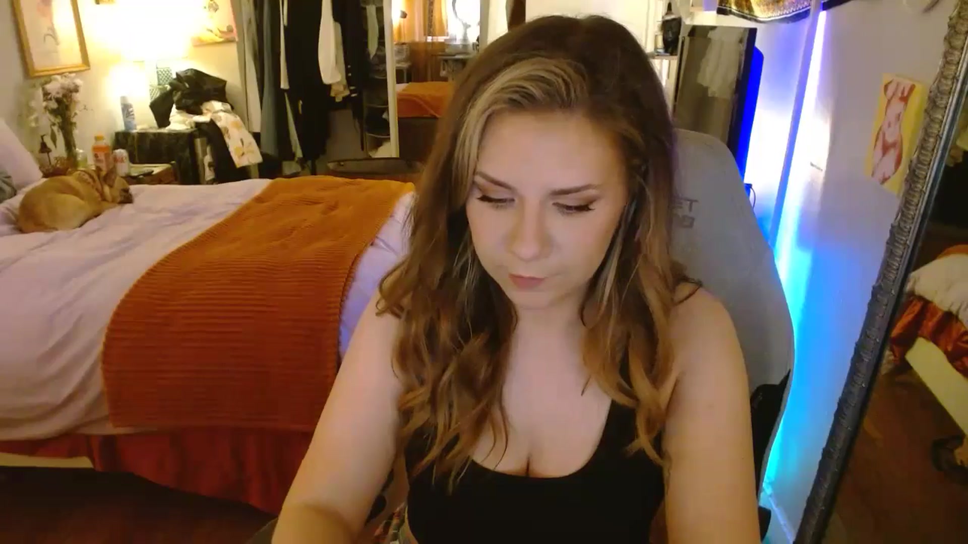 Gallery image thumbnail from Sweetestlilly's myfreecams stream on, 05/25/2024, 02:59 image 8 of 20