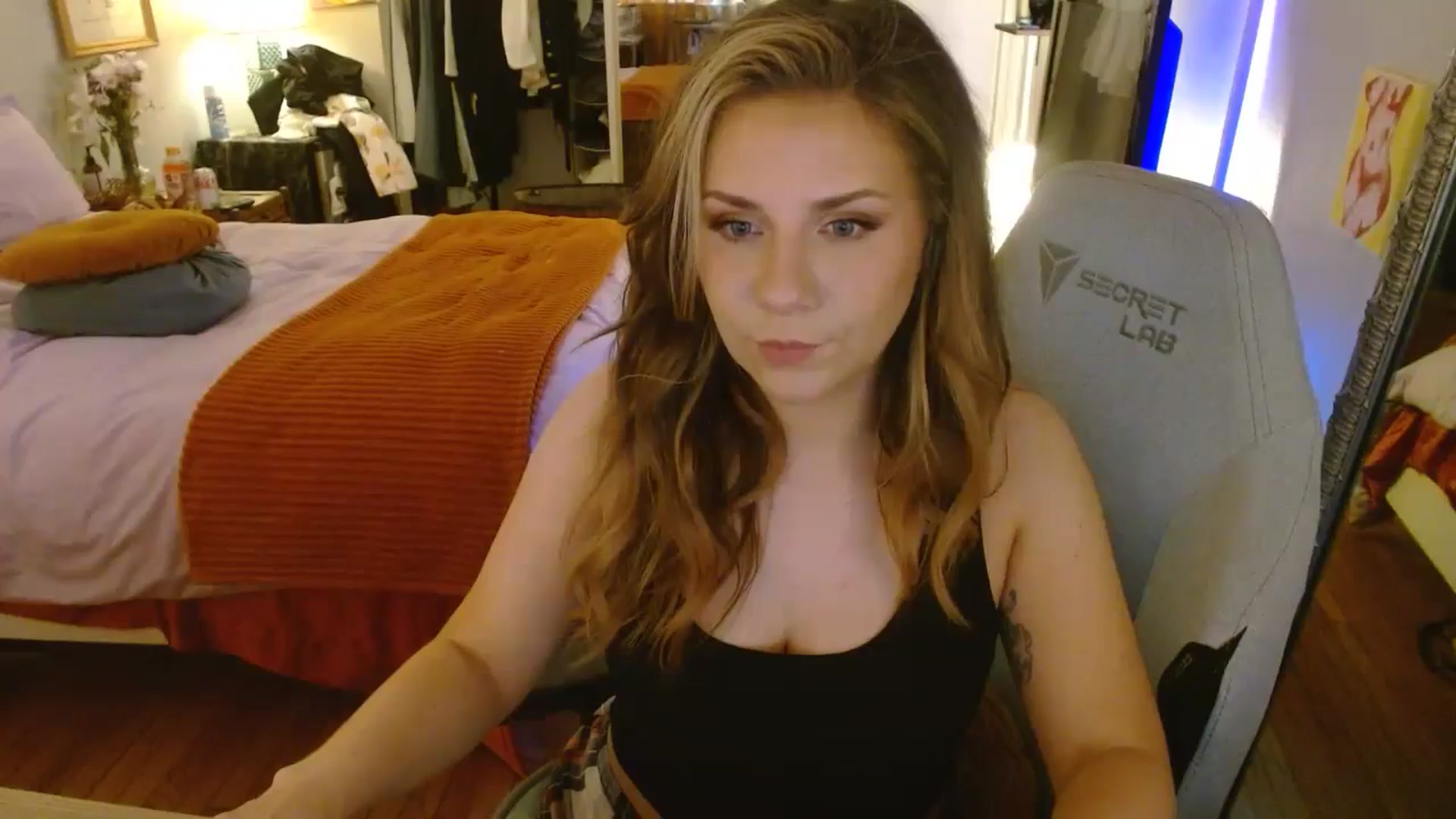 Gallery image thumbnail from Sweetestlilly's myfreecams stream on, 05/25/2024, 02:59 image 20 of 20