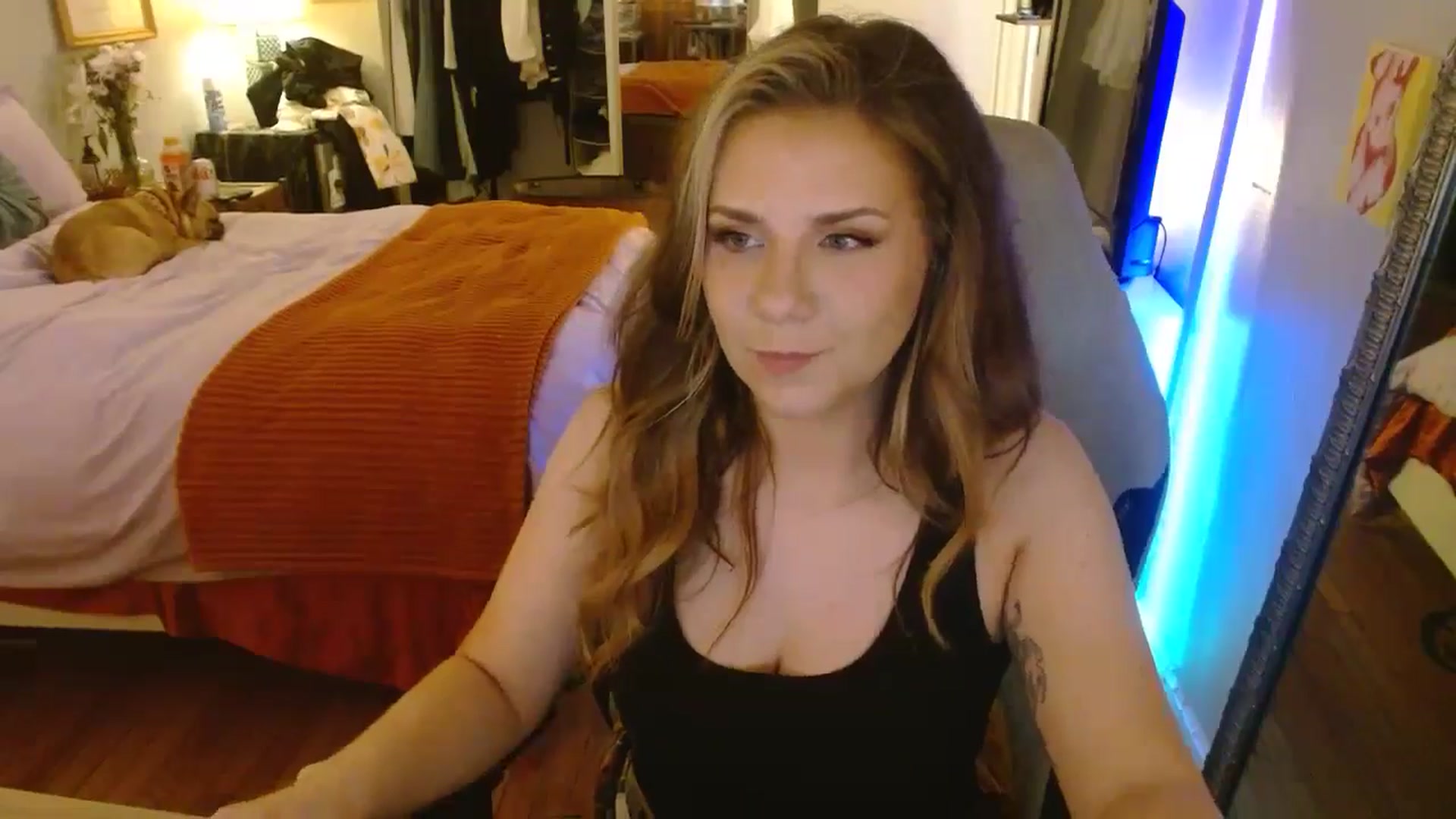 Gallery image thumbnail from Sweetestlilly's myfreecams stream on, 05/25/2024, 02:59 image 19 of 20