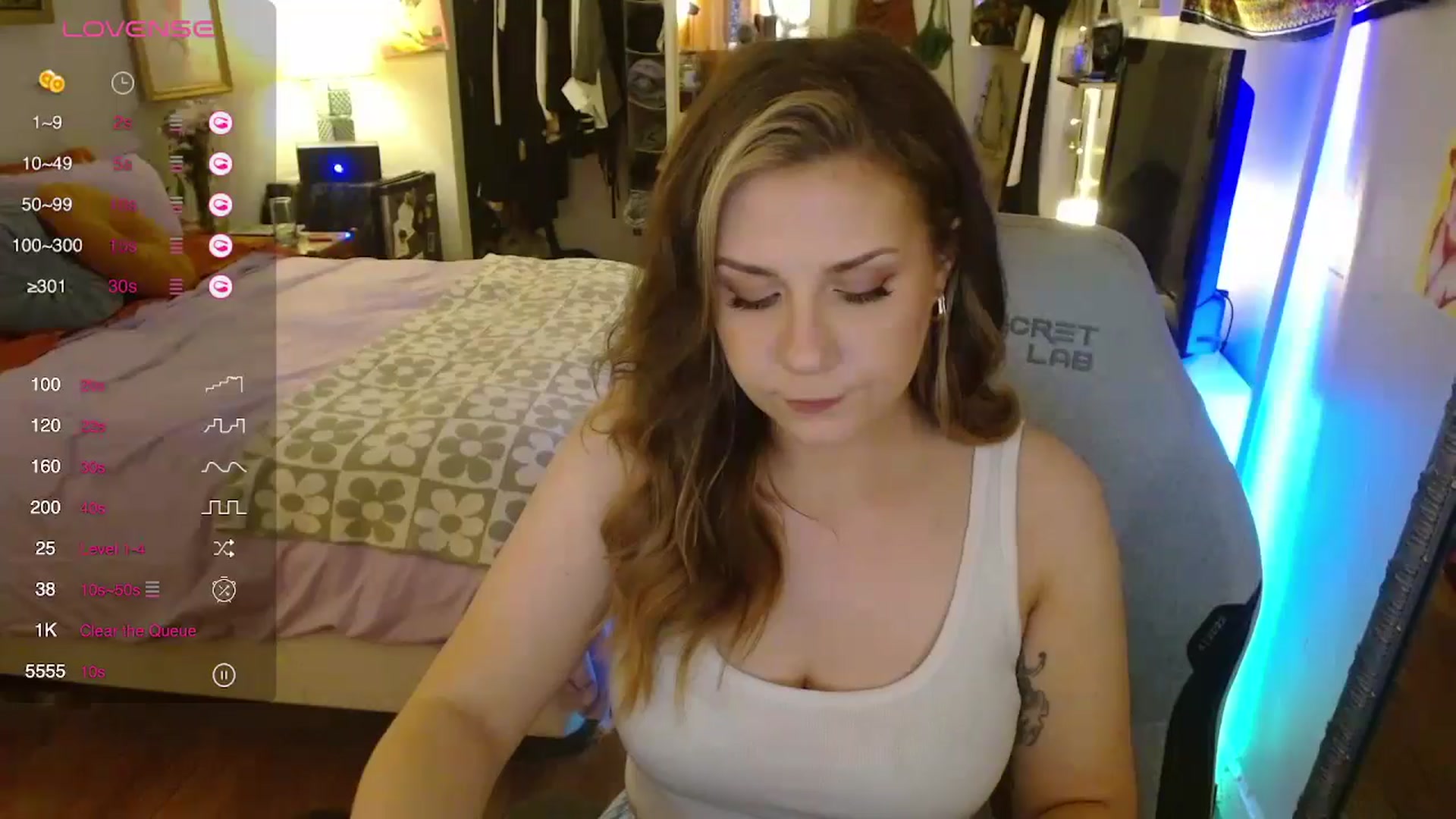 Gallery image thumbnail from Sweetestlilly's myfreecams stream on, 05/27/2024, 05:42 image 2 of 20