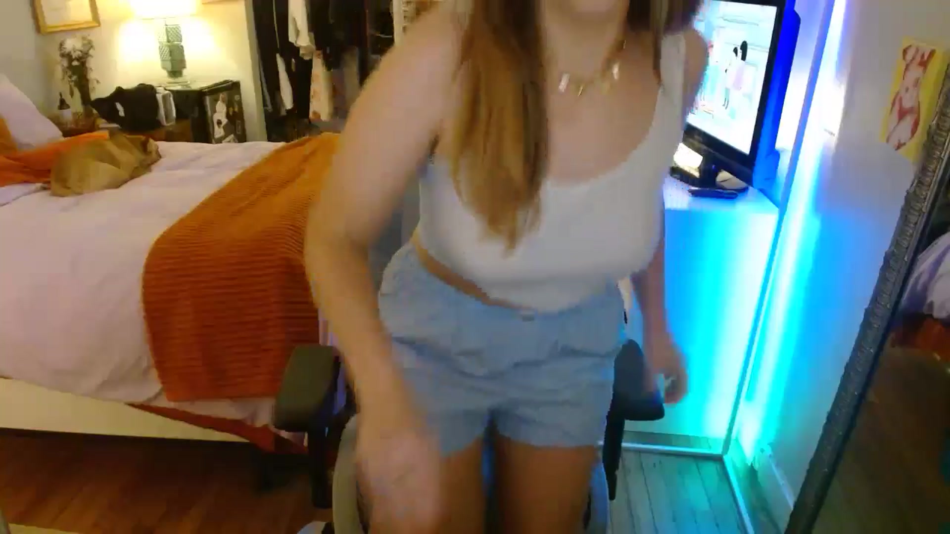 Gallery image thumbnail from Sweetestlilly's myfreecams stream on, 06/01/2024, 05:41 image 7 of 20