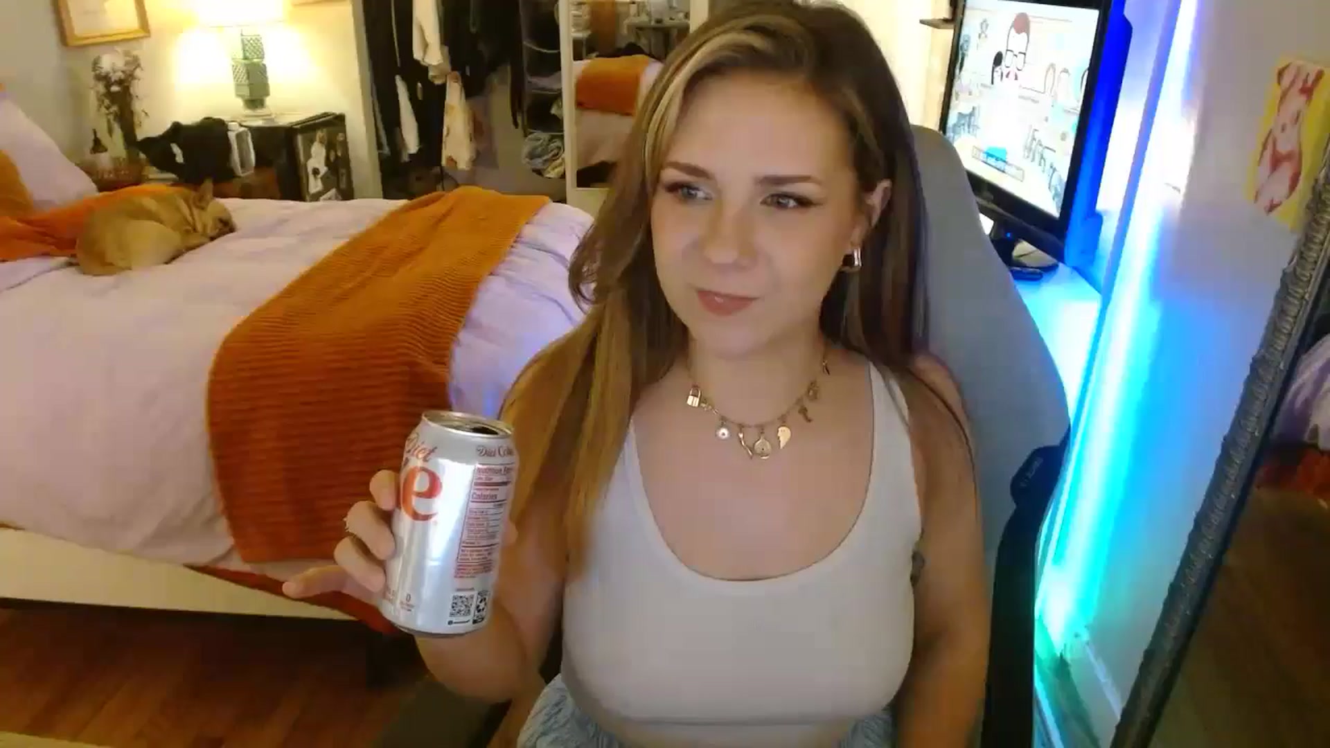 Gallery image thumbnail from Sweetestlilly's myfreecams stream on, 06/01/2024, 05:41 image 5 of 20