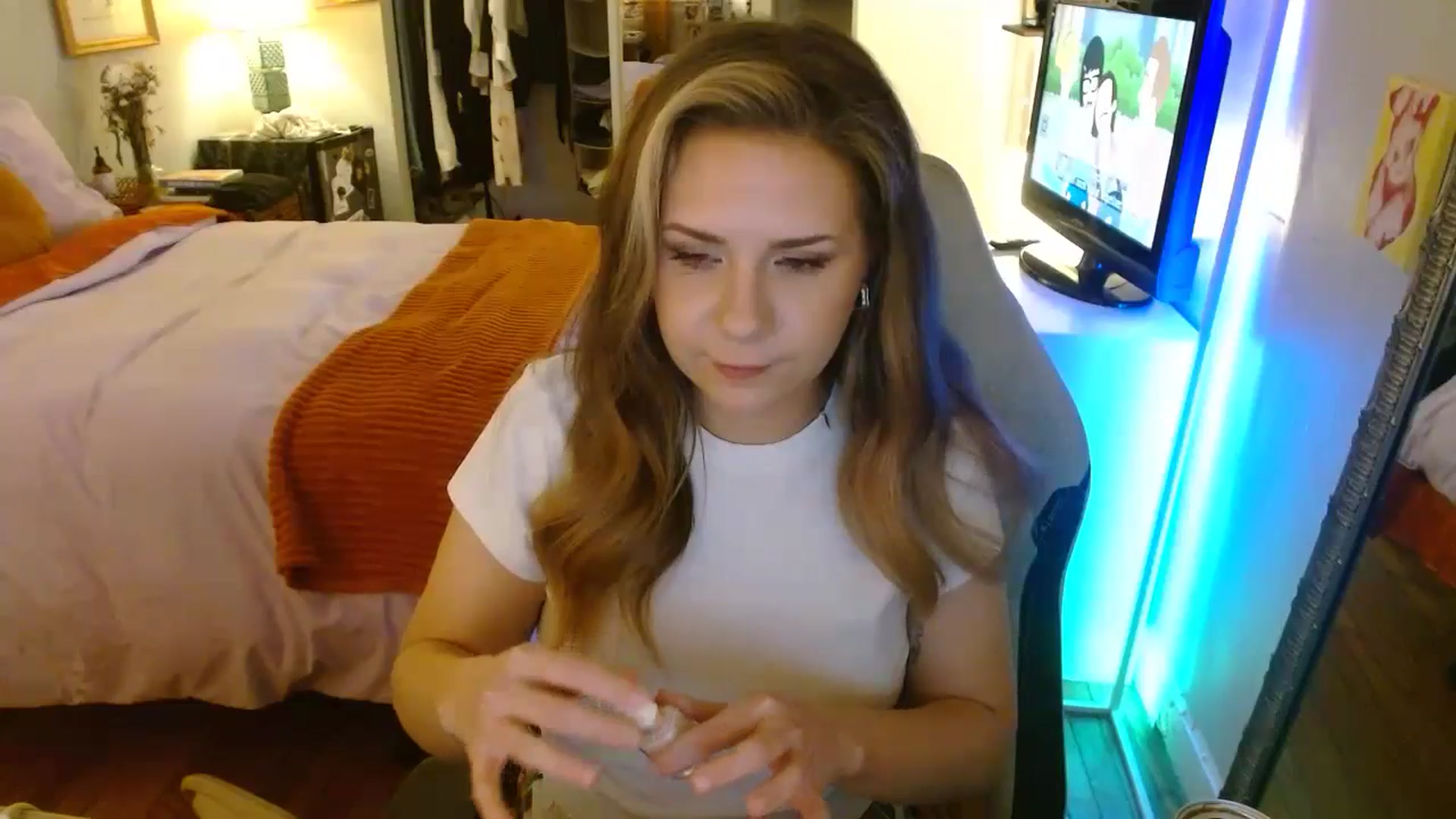 Gallery image thumbnail from Sweetestlilly's myfreecams stream on, 06/03/2024, 04:59 image 9 of 20