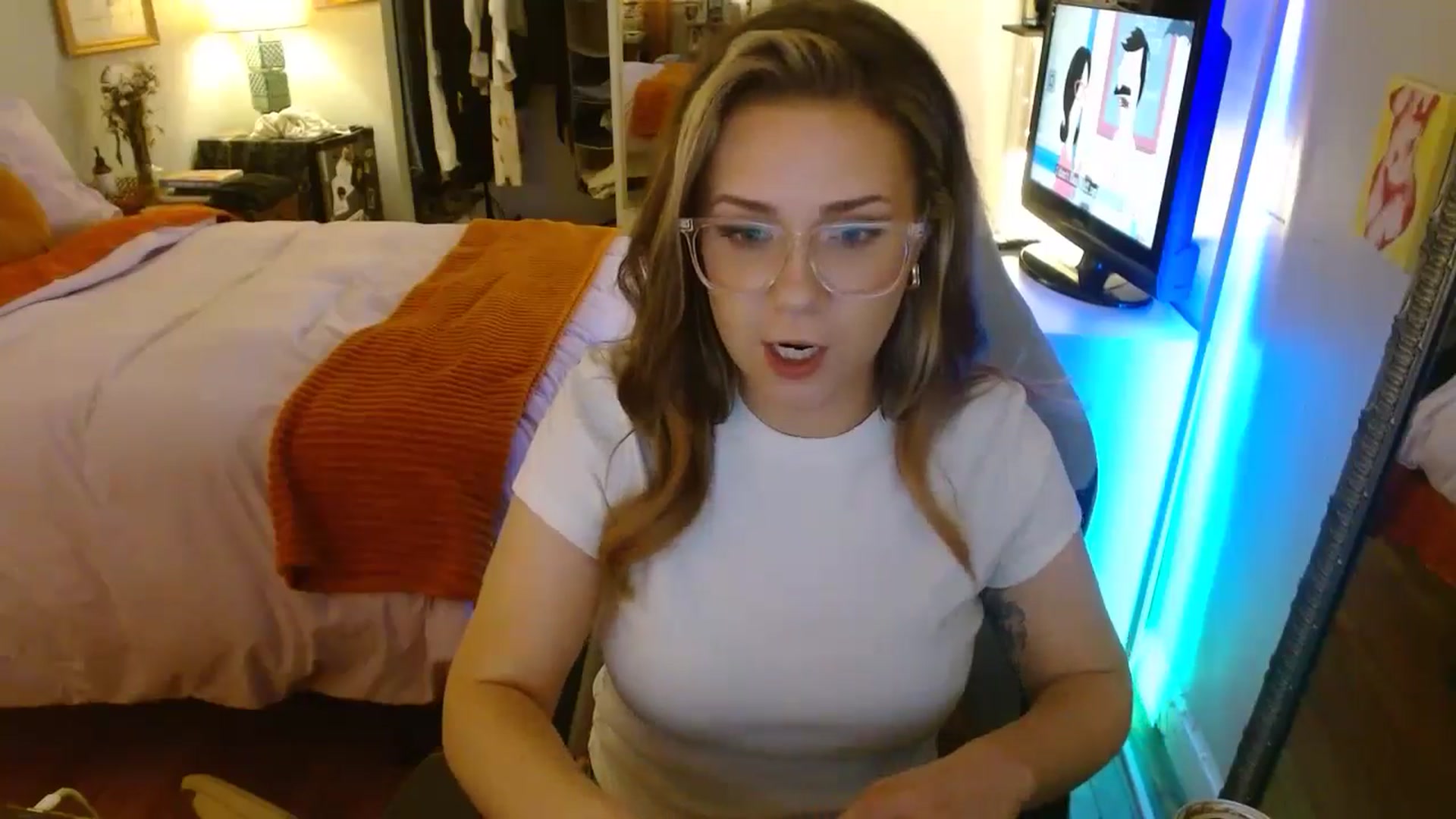 Gallery image thumbnail from Sweetestlilly's myfreecams stream on, 06/03/2024, 04:59 image 6 of 20