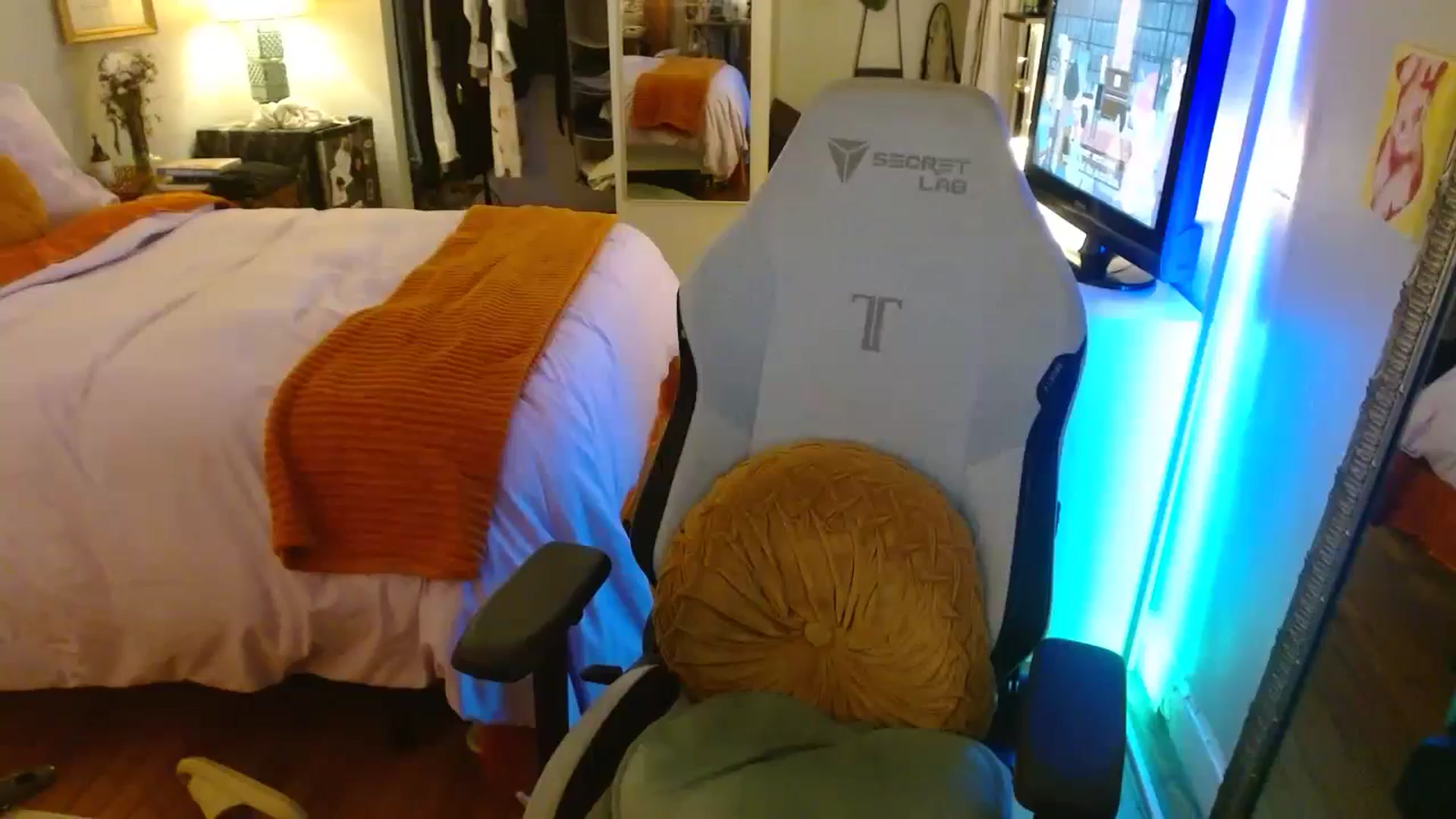 Gallery image thumbnail from Sweetestlilly's myfreecams stream on, 06/03/2024, 04:59 image 13 of 20
