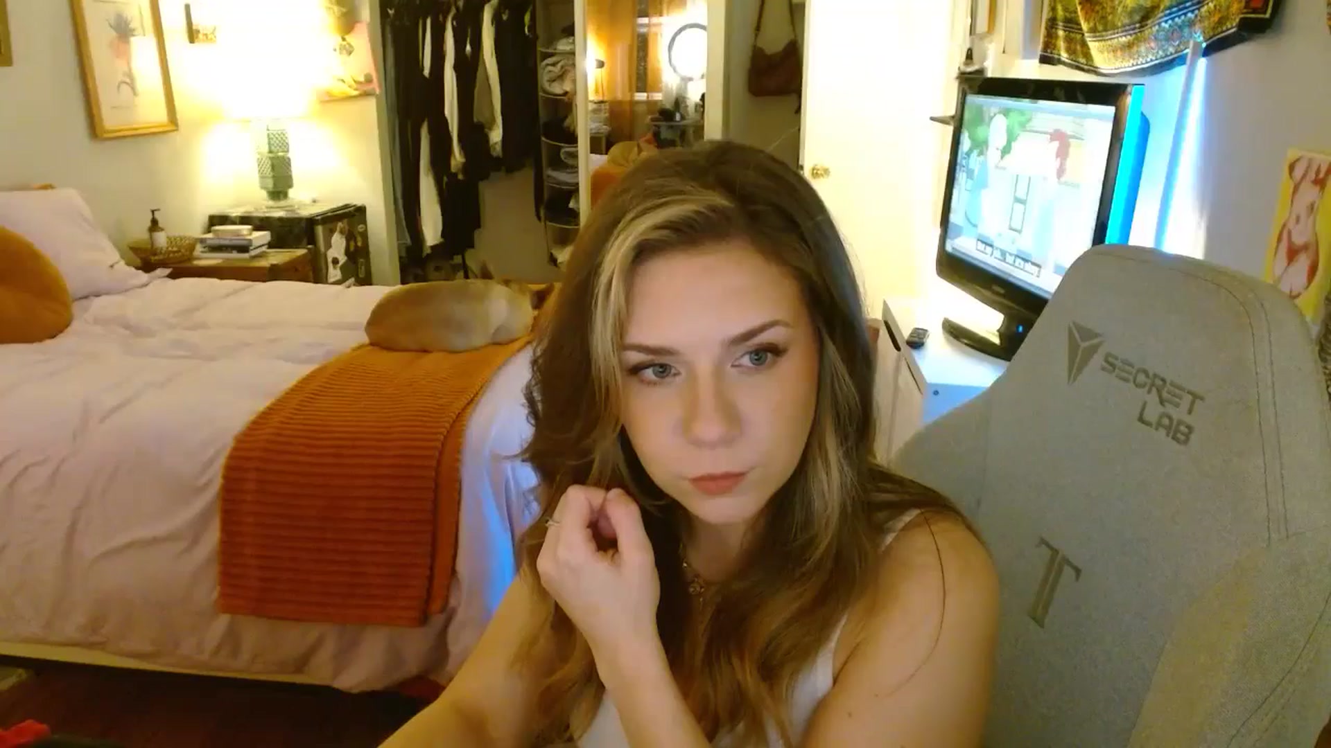 Gallery image thumbnail from Sweetestlilly's myfreecams stream on, 06/08/2024, 04:21 image 3 of 20