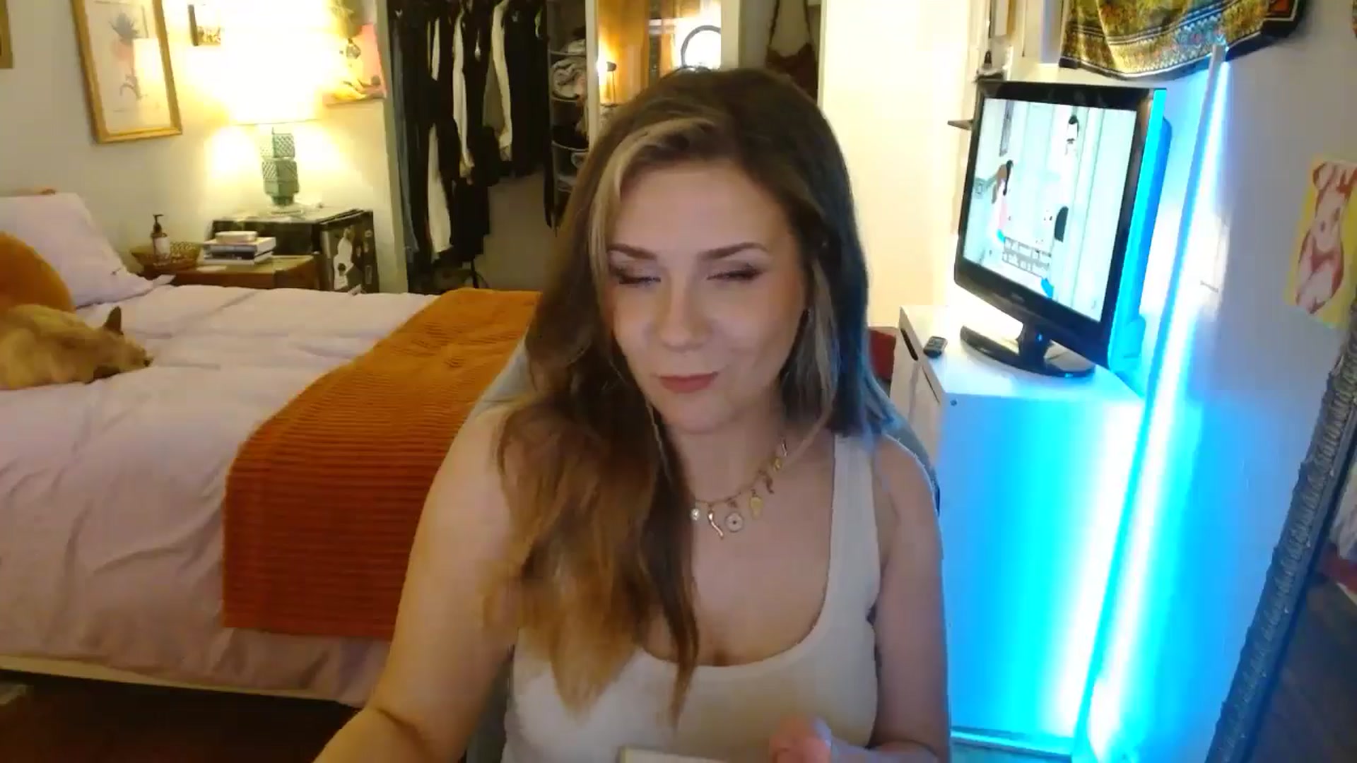Gallery image thumbnail from Sweetestlilly's myfreecams stream on, 06/08/2024, 04:21 image 17 of 20