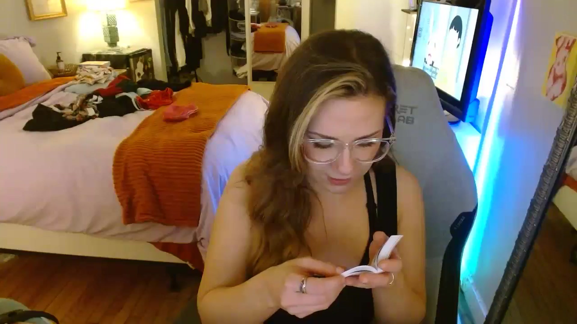 Gallery image thumbnail from Sweetestlilly's myfreecams stream on, 06/09/2024, 04:51 image 8 of 20