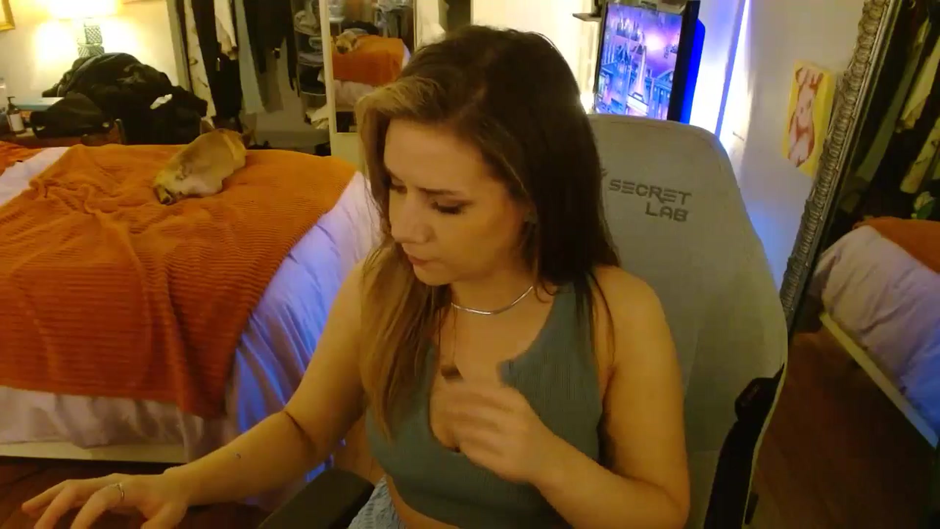Gallery image thumbnail from Sweetestlilly's myfreecams stream on, 06/13/2024, 04:04 image 12 of 20