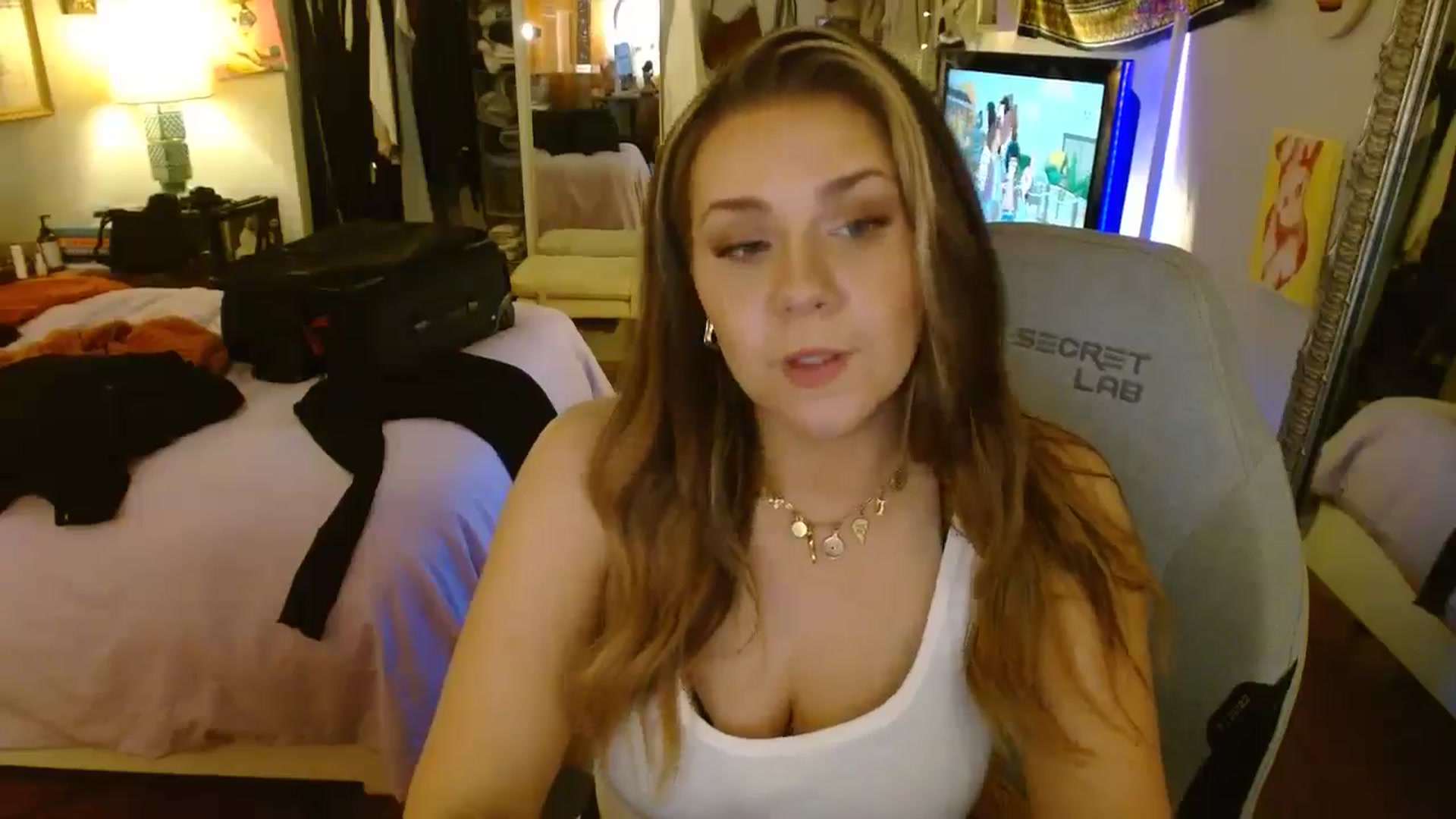 Gallery image thumbnail from Sweetestlilly's myfreecams stream on, 06/14/2024, 04:17 image 10 of 20