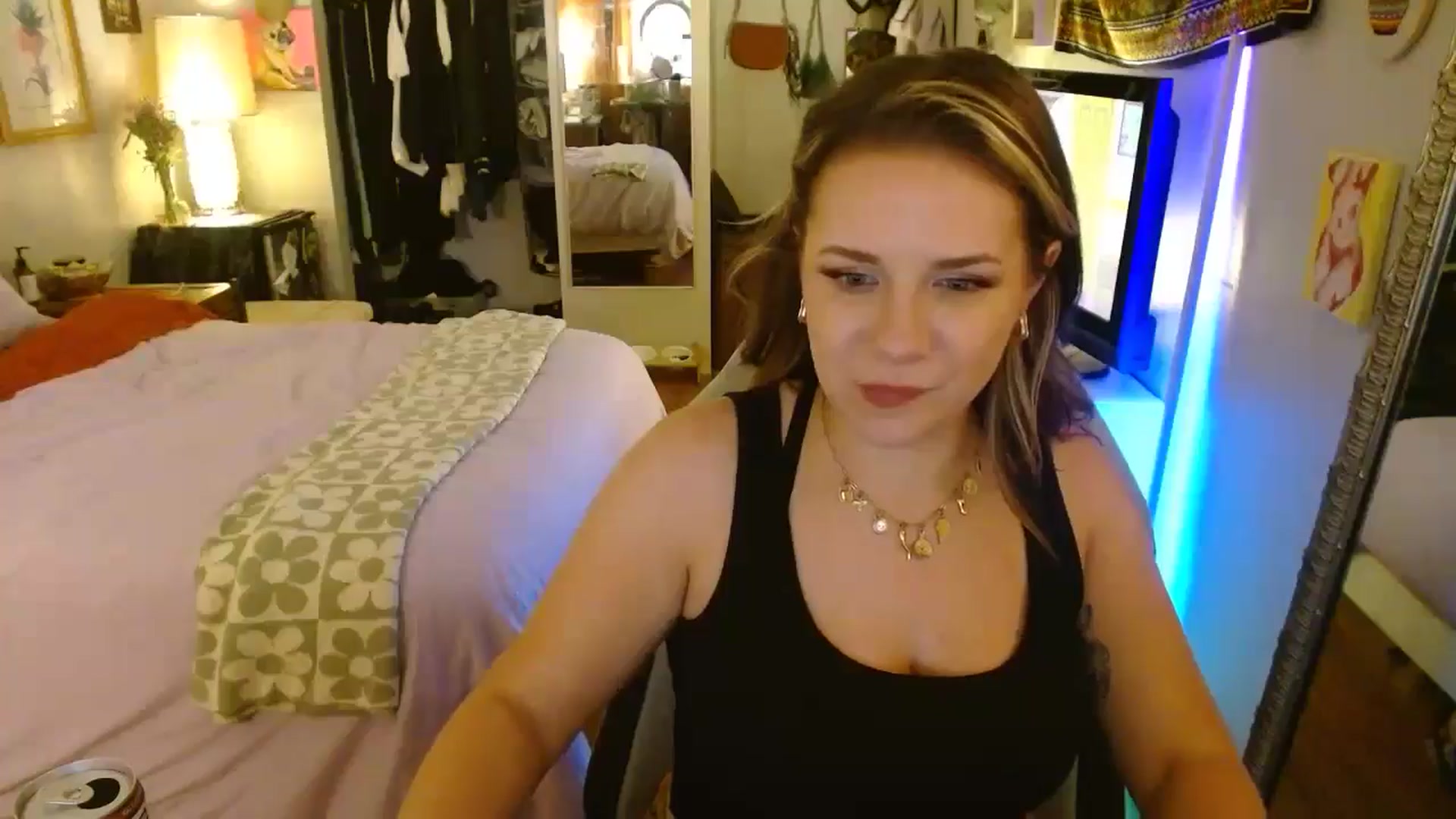 Gallery image thumbnail from Sweetestlilly's myfreecams stream on, 06/30/2024, 04:37 image 18 of 20