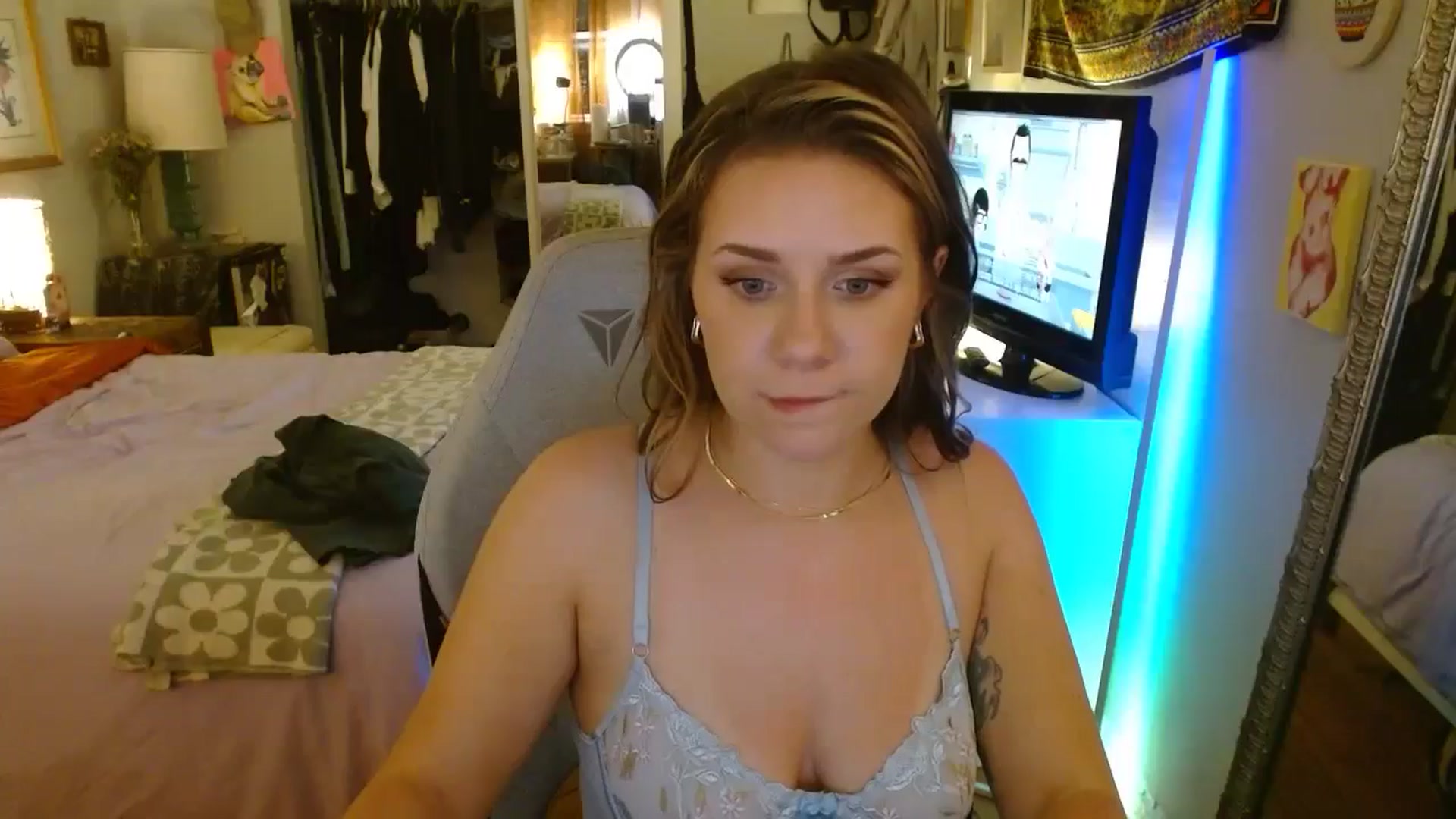 Gallery image thumbnail from Sweetestlilly's myfreecams stream on, 07/03/2024, 05:08 image 19 of 20