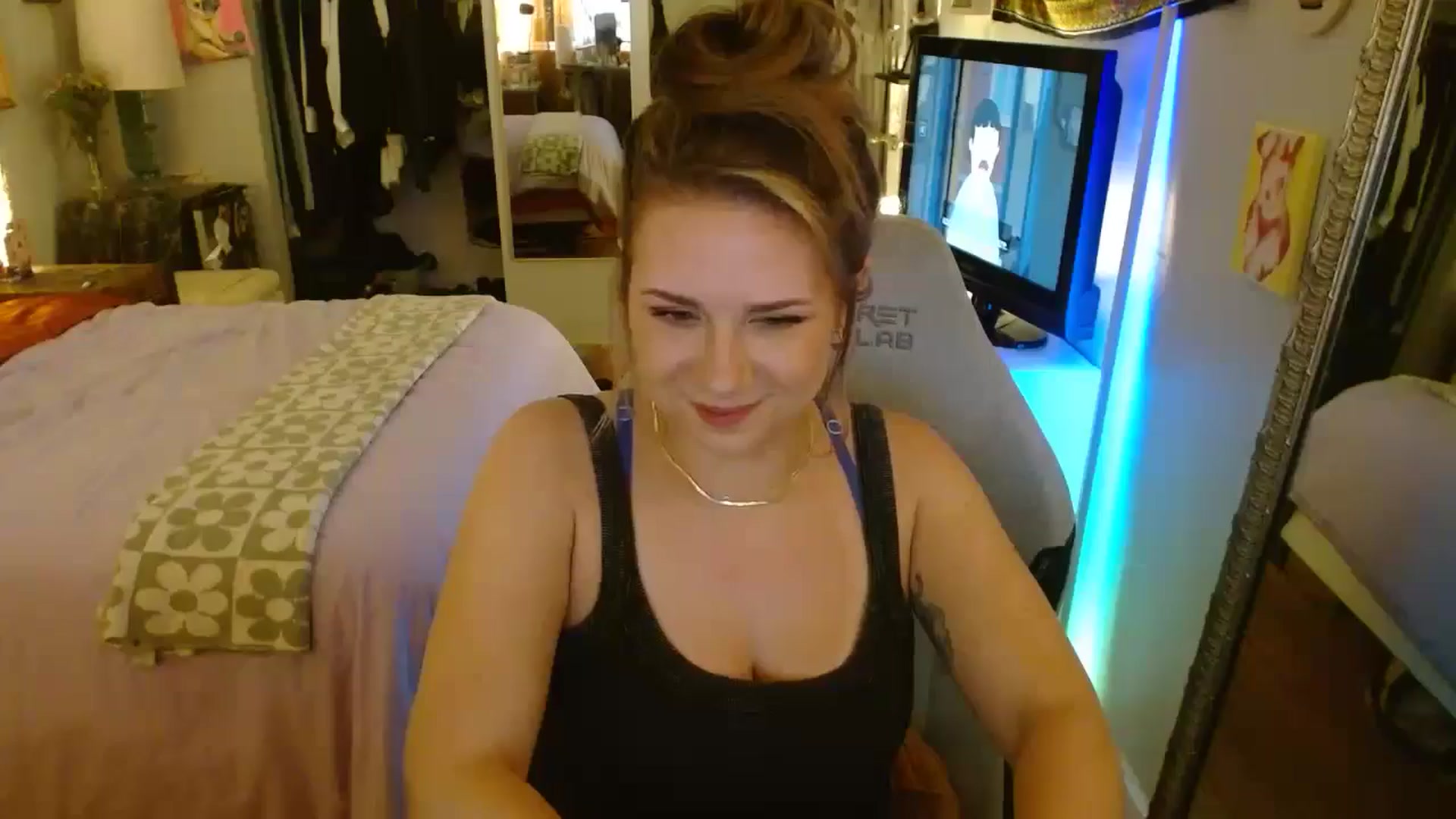 Gallery image thumbnail from Sweetestlilly's myfreecams stream on, 07/03/2024, 05:08 image 2 of 20