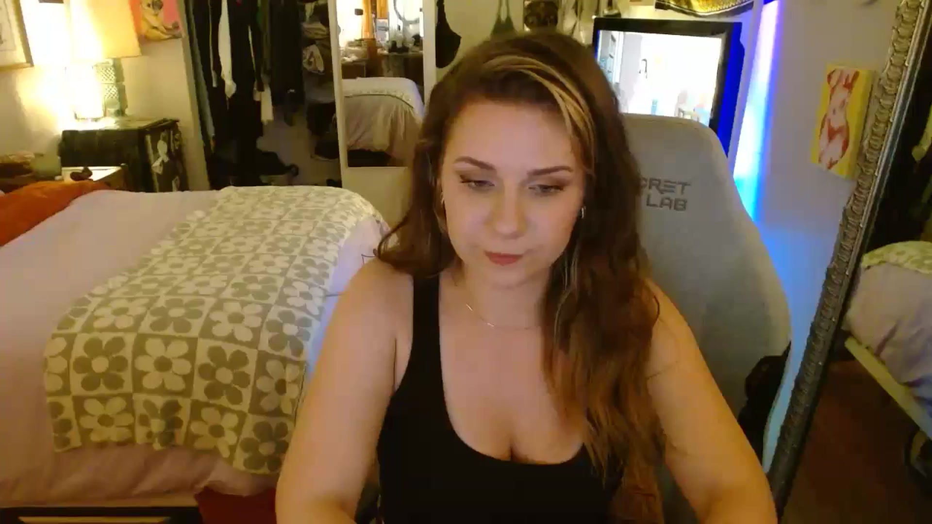 Gallery image thumbnail from Sweetestlilly's myfreecams stream on, 07/08/2024, 04:04 image 12 of 20
