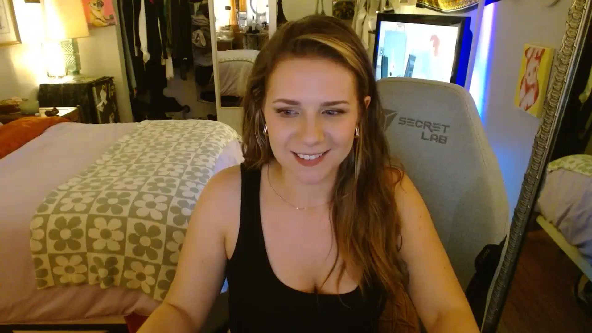 Gallery image thumbnail from Sweetestlilly's myfreecams stream on, 07/08/2024, 04:04 image 19 of 20