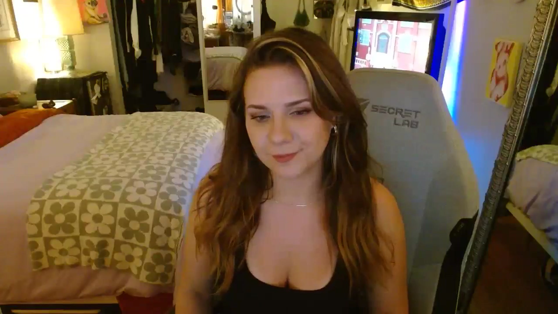 Gallery image thumbnail from Sweetestlilly's myfreecams stream on, 07/08/2024, 04:04 image 14 of 20